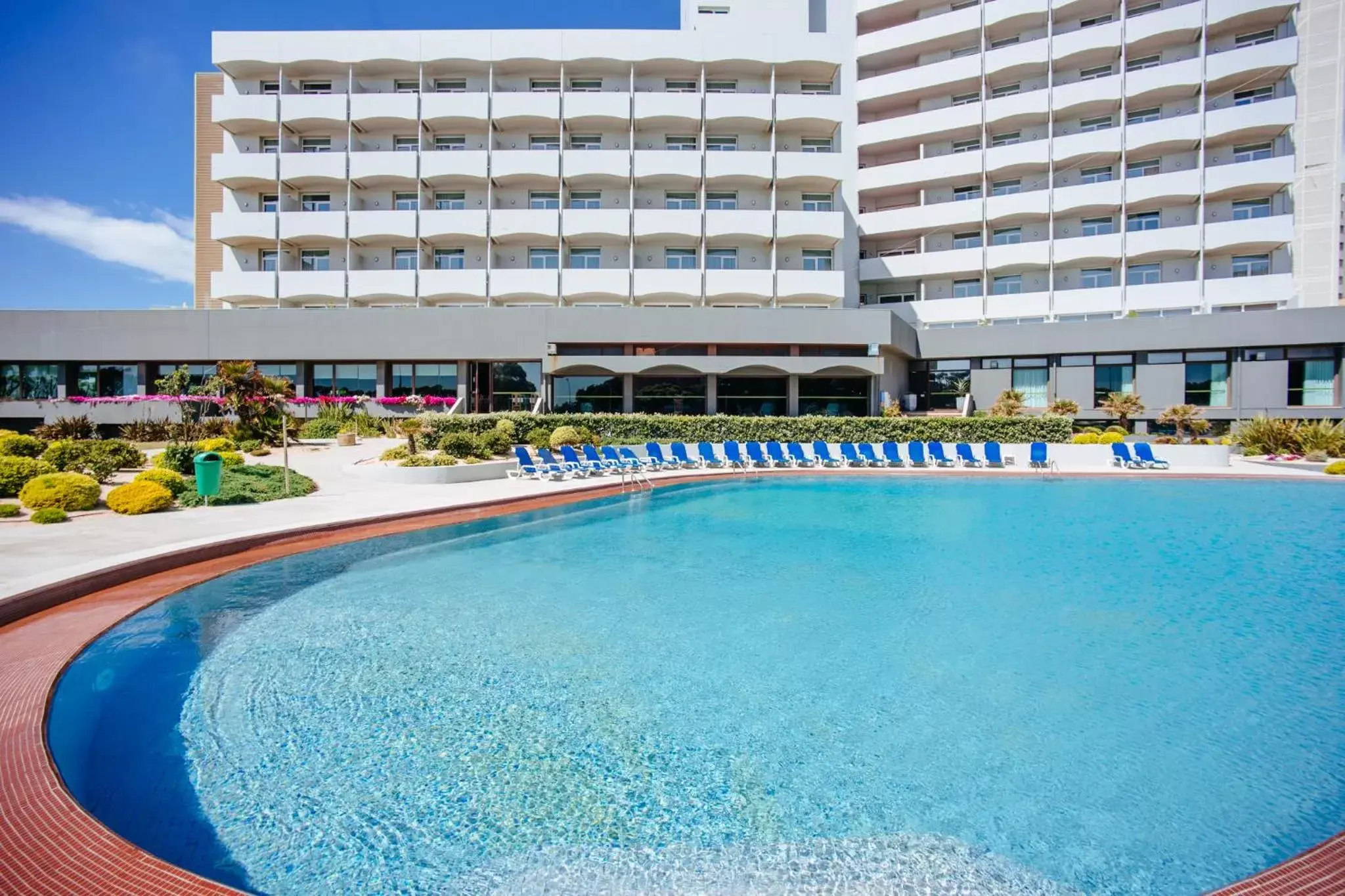 Swimming Pool in Axis Vermar Conference & Beach Hotel