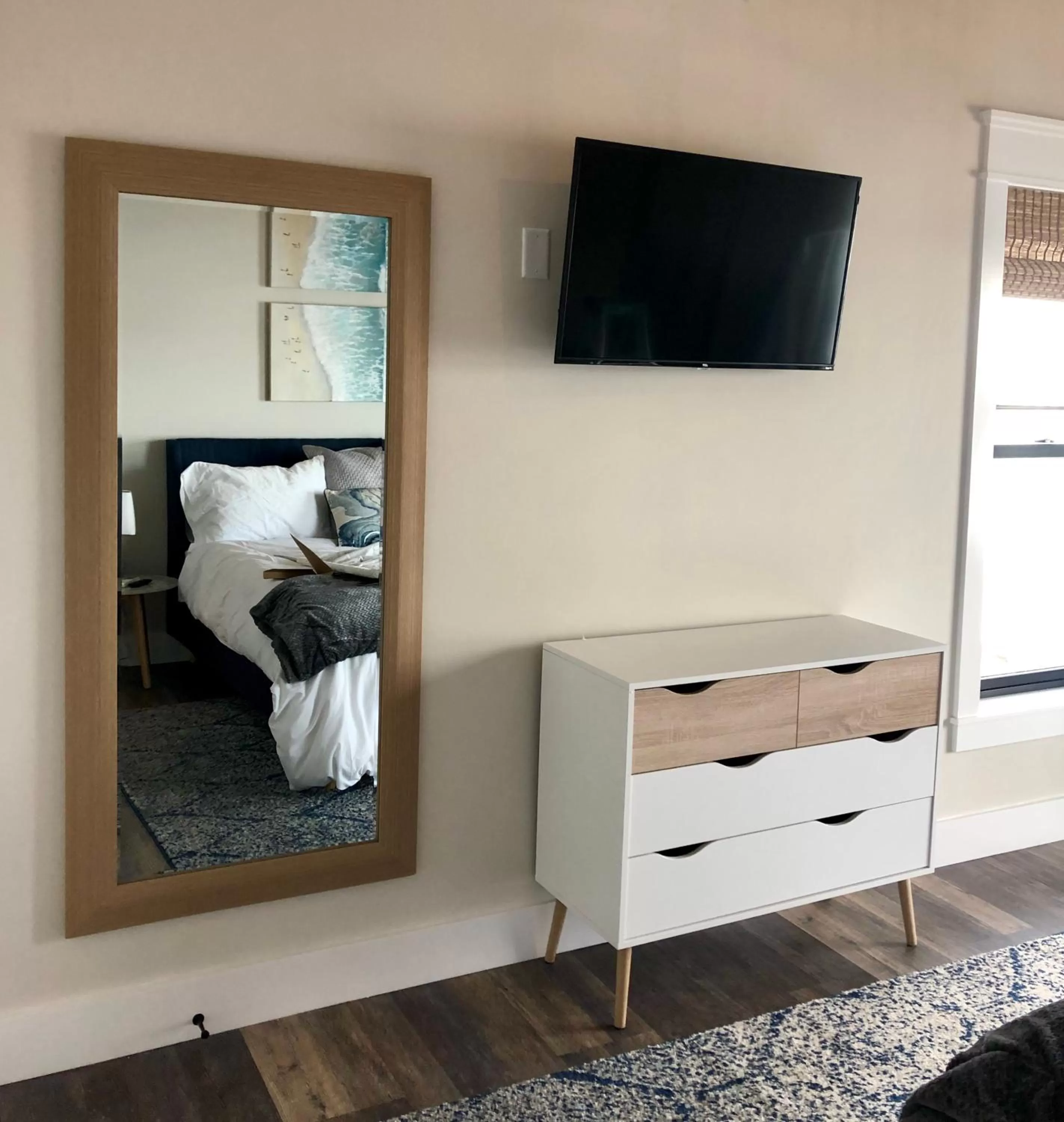 Bed in Harbor View Landing