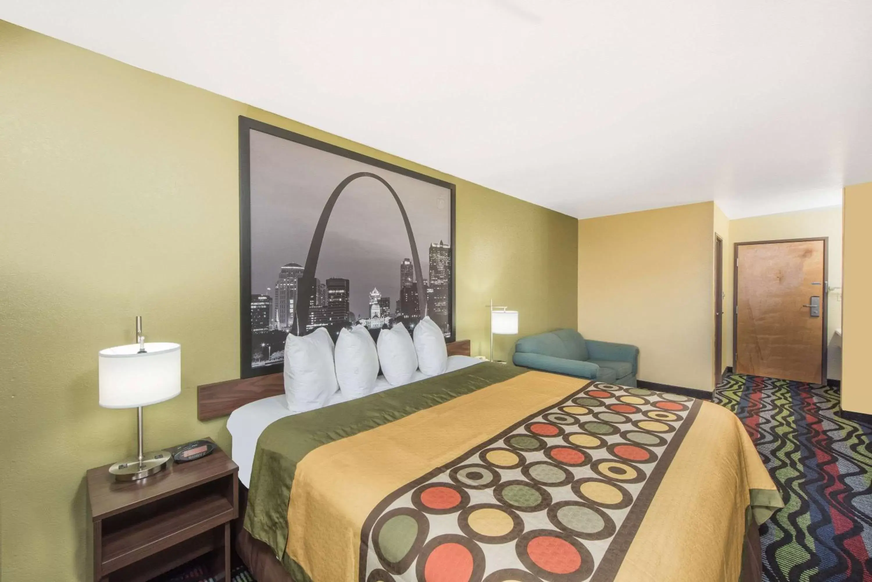 On site, Bed in Super 8 by Wyndham Farmington On site, Bed in Super 8 by Wyndham Farmington