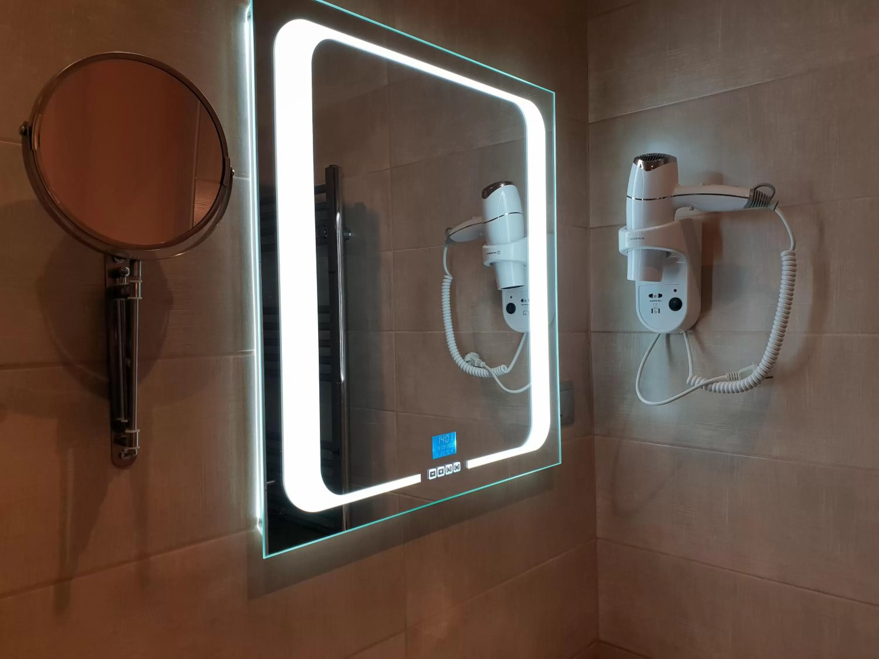 Bathroom in Mondeus Inn Luxury