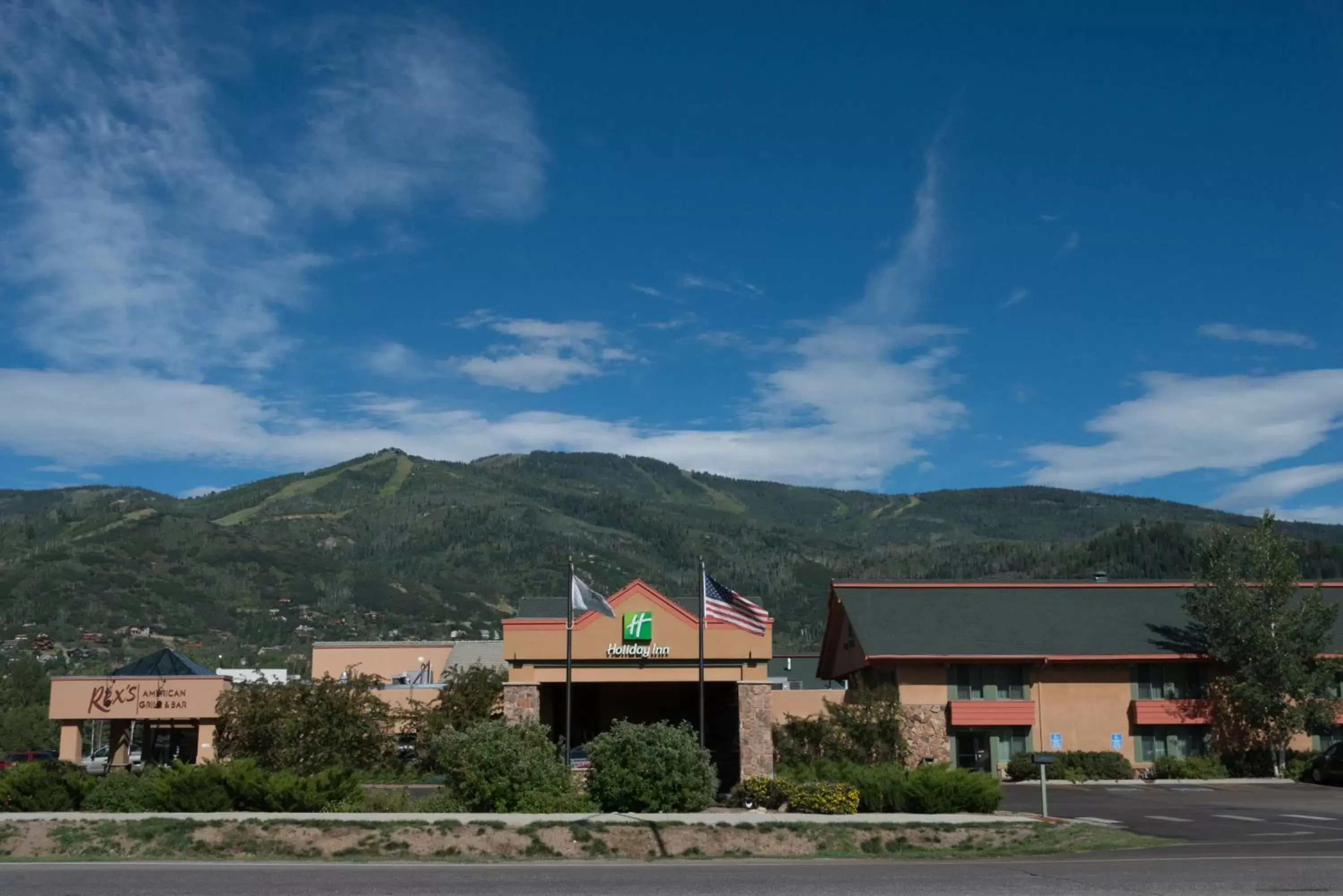 Property building, Mountain View in Holiday Inn Steamboat Springs, an IHG Hotel