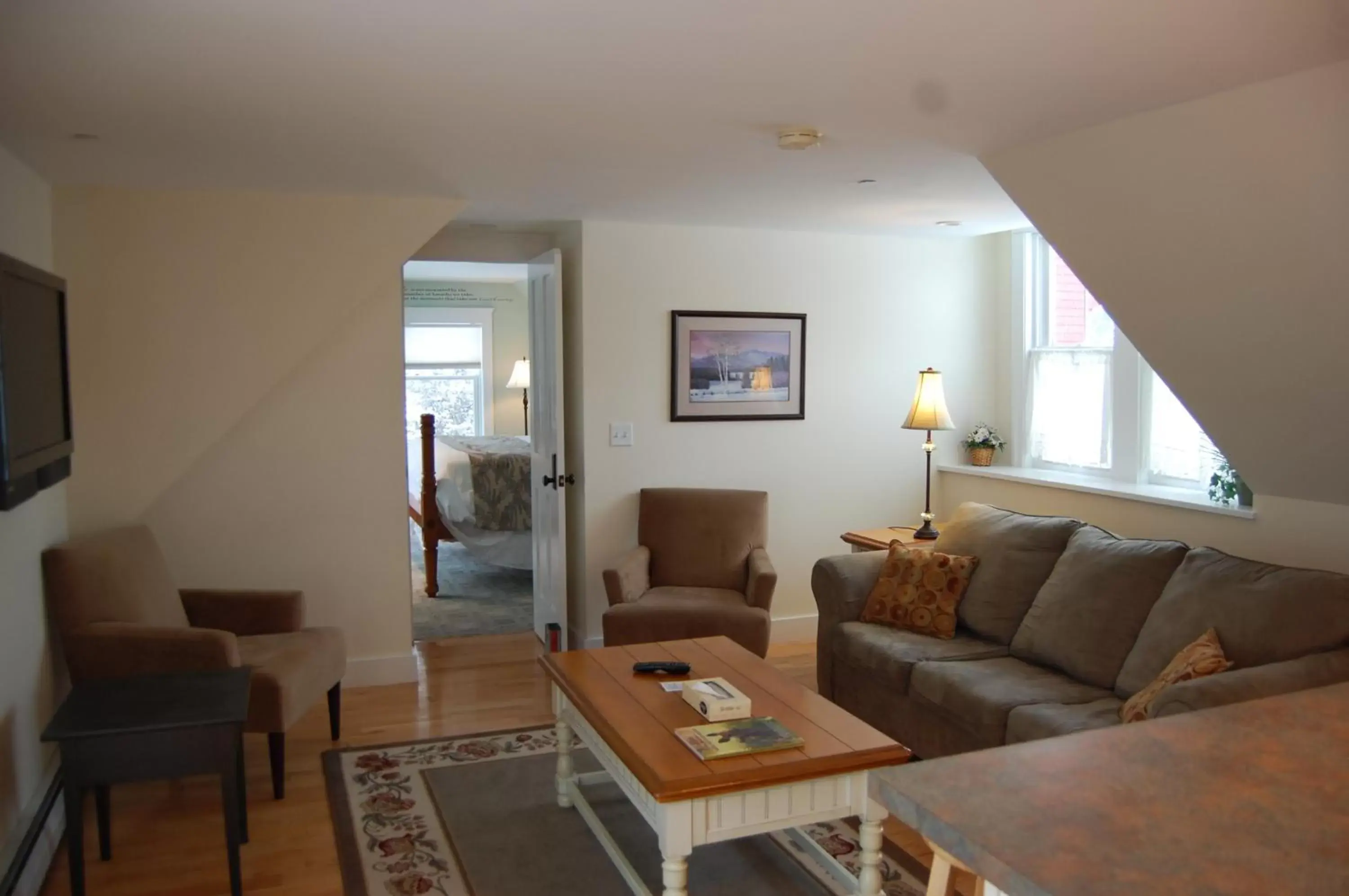 Two-Bedroom Apartment in Cranmore Inn and Suites, a North Conway boutique hotel
