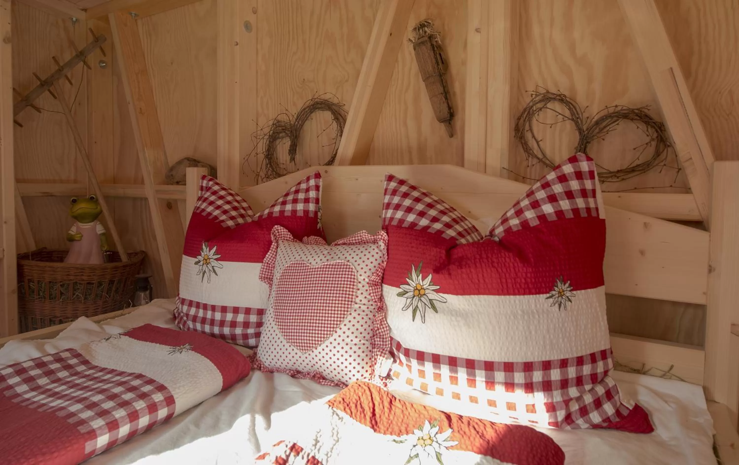 Bed, Seating Area in Bnbetschart