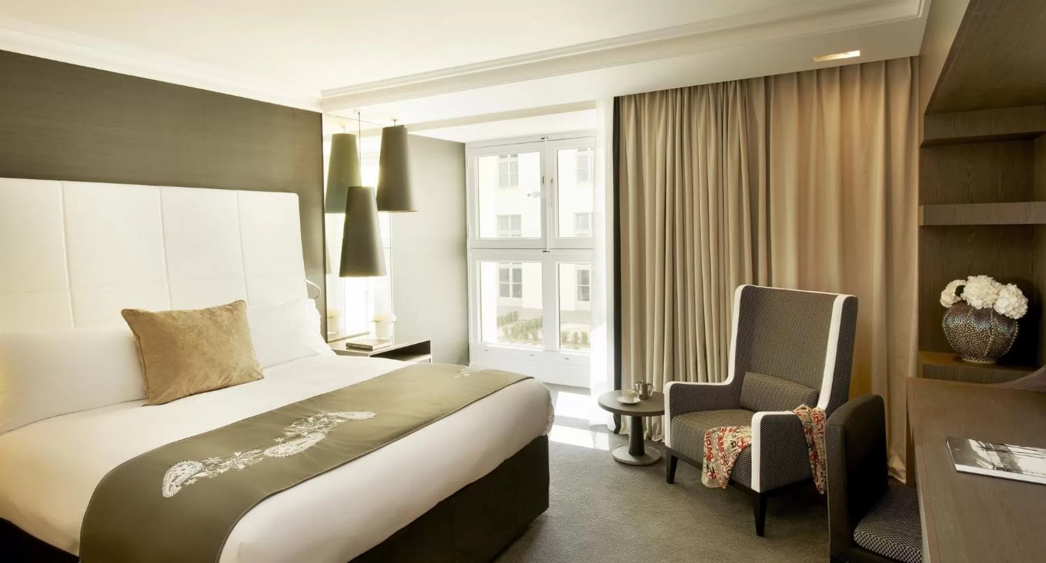 Photo of the whole room, Bed in InterContinental Marseille - Hotel Dieu by IHG