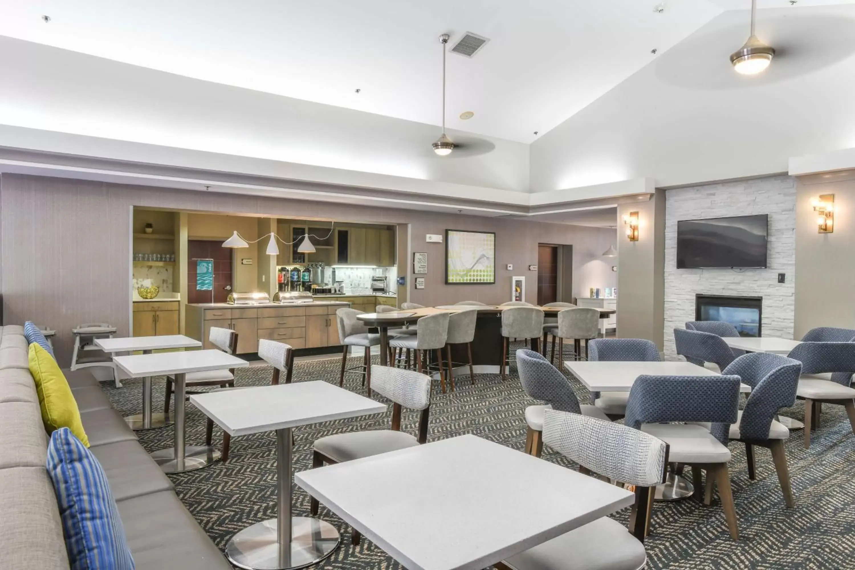 Dining area, Restaurant/Places to Eat in Homewood Suites Cincinnati Airport South-Florence