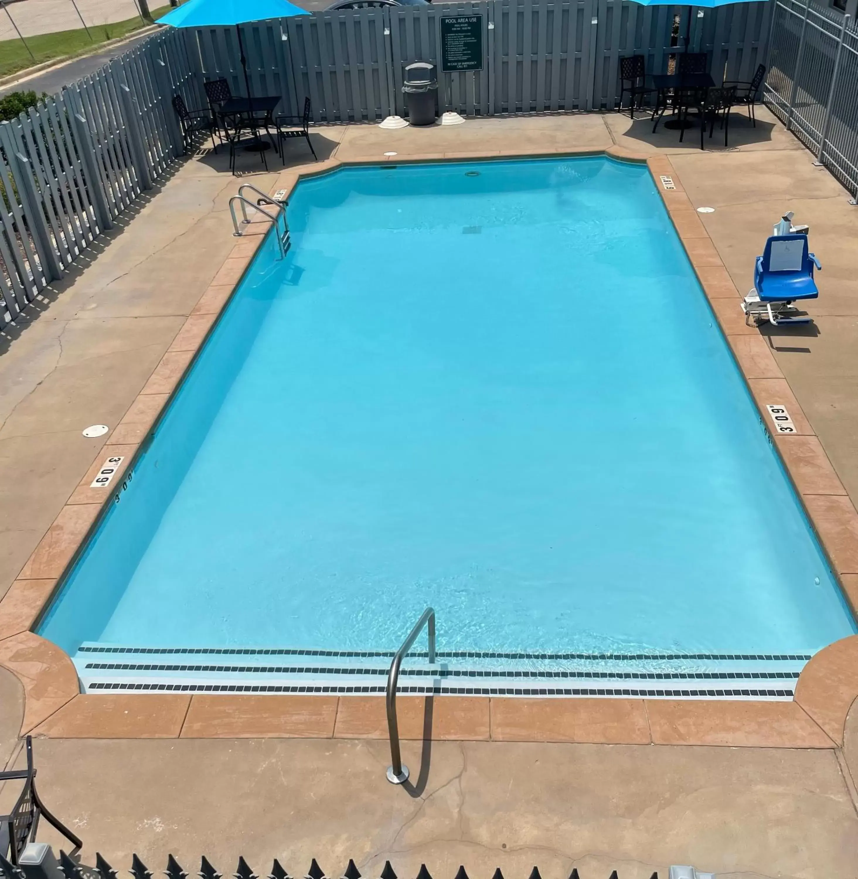 Swimming pool in Travelodge by Wyndham Tuscaloosa