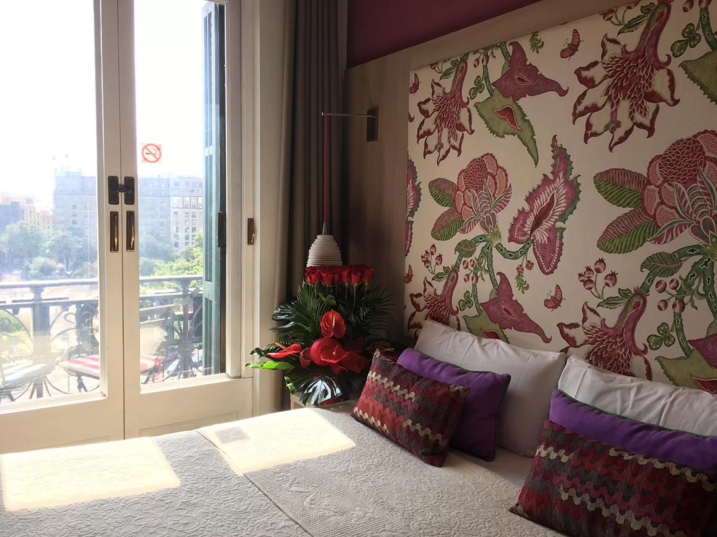 Bed in Hotel Ginebra