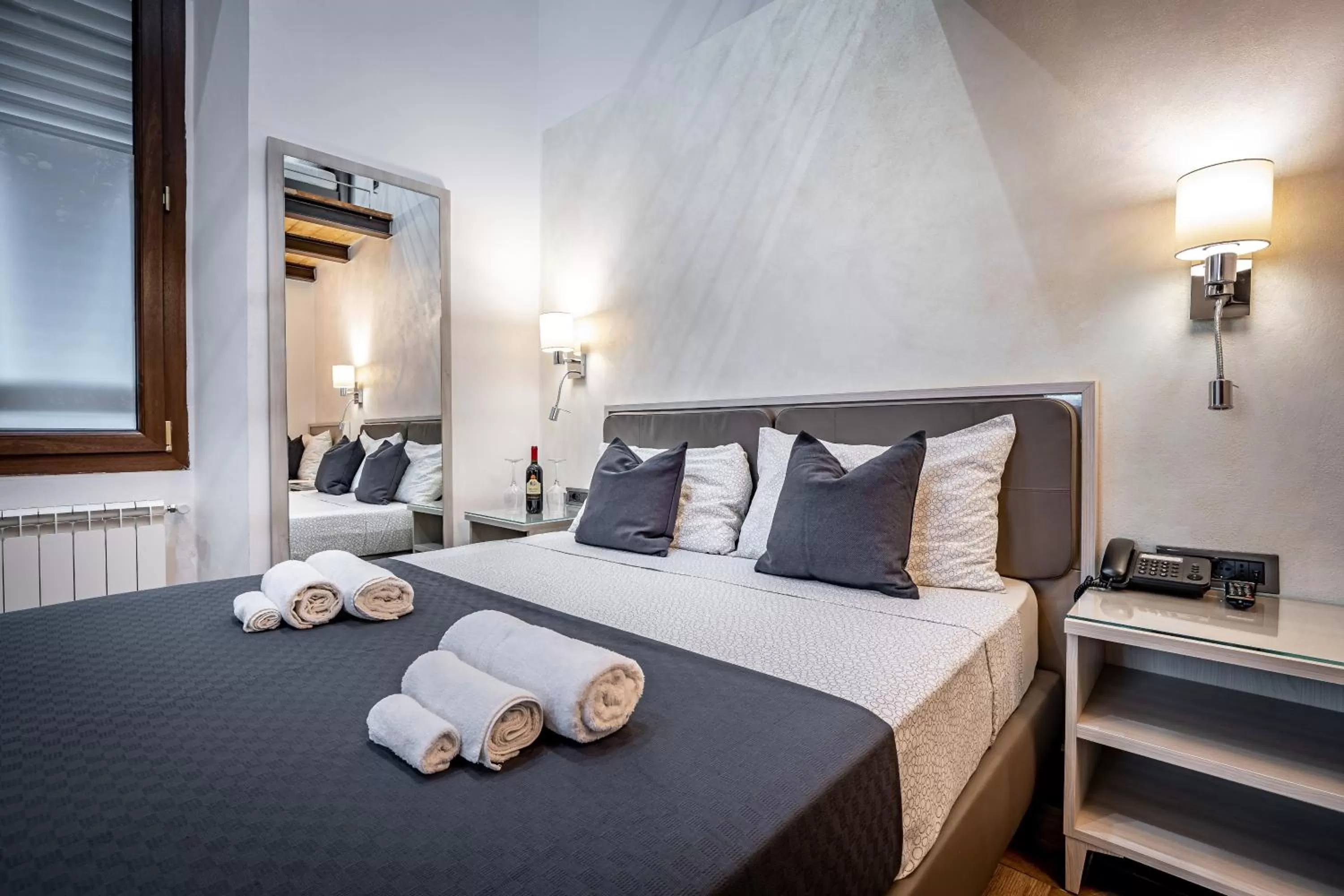 Bed in B&B Lorenzo de' Medici