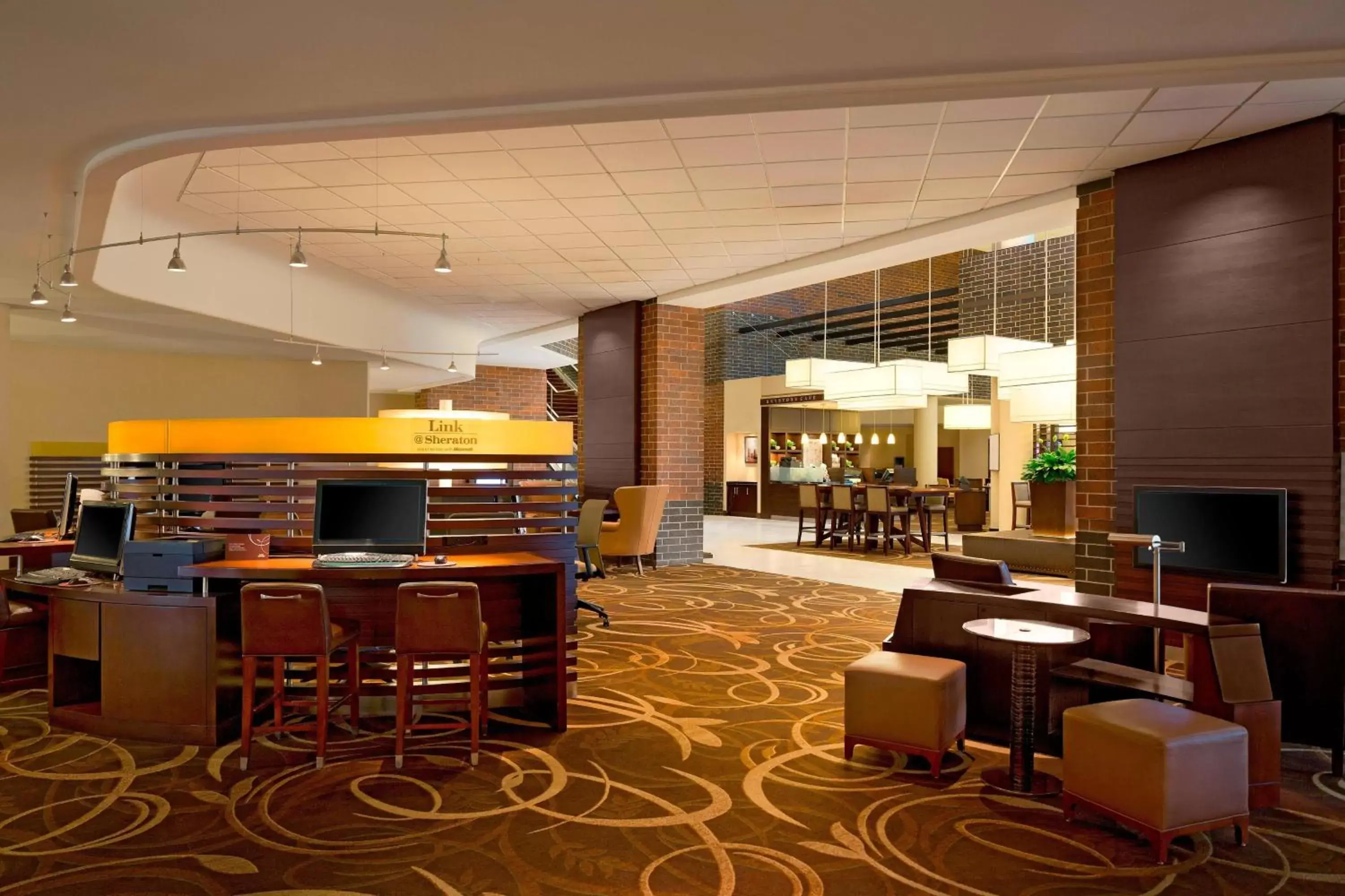 Lobby or reception, Restaurant/Places to Eat in Sheraton Indianapolis Hotel at Keystone Crossing