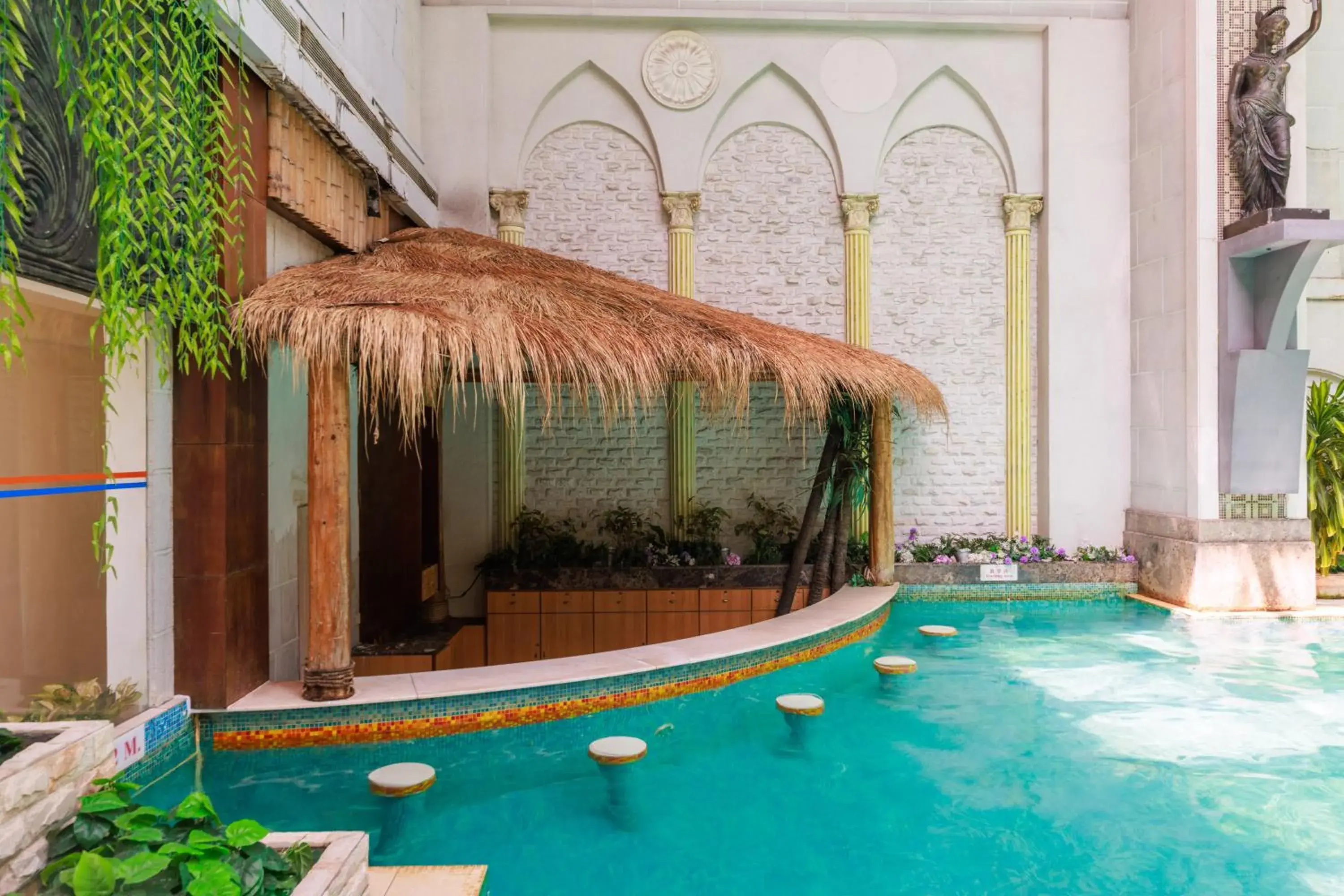 Pool view, Swimming Pool in Grand Noble Hotel Dongguan