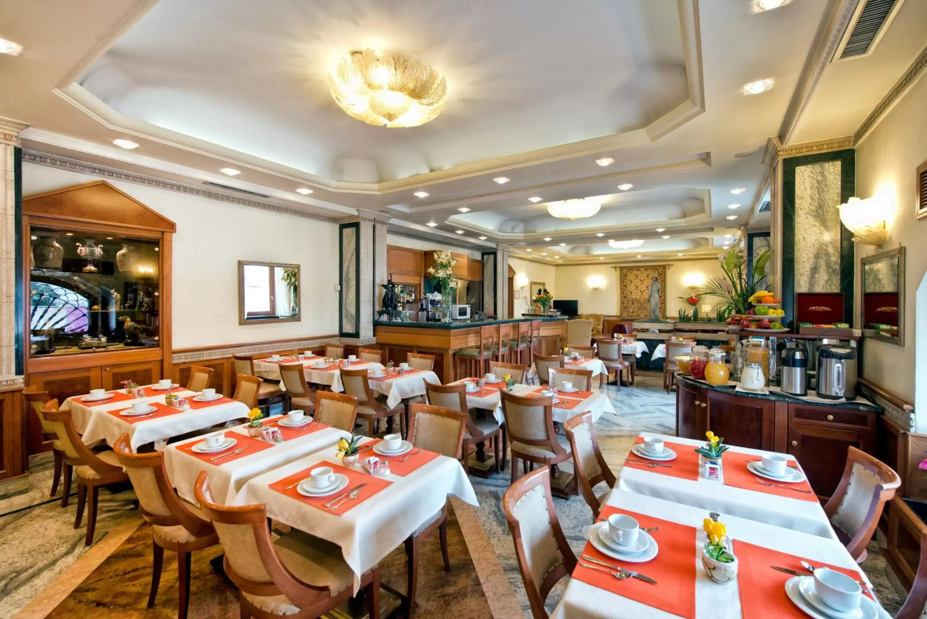 Other, Restaurant/Places to Eat in Hotel Giolli Nazionale