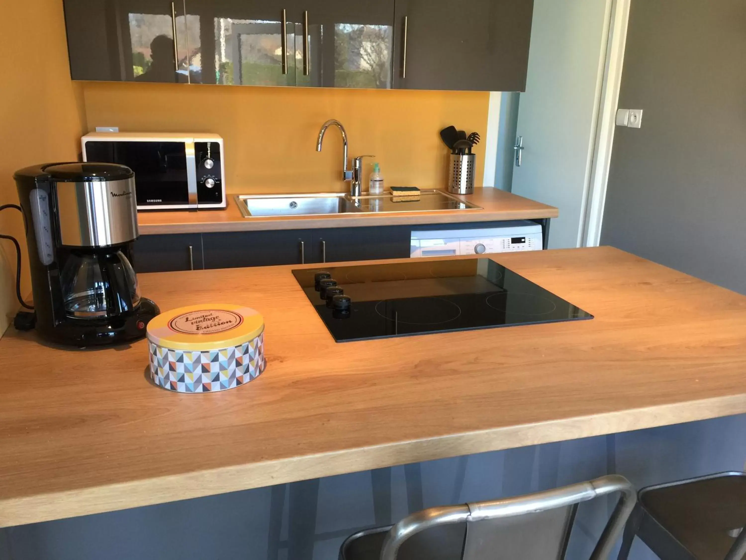 Kitchen/Kitchenette in Les Villas du Domaine de Suzel