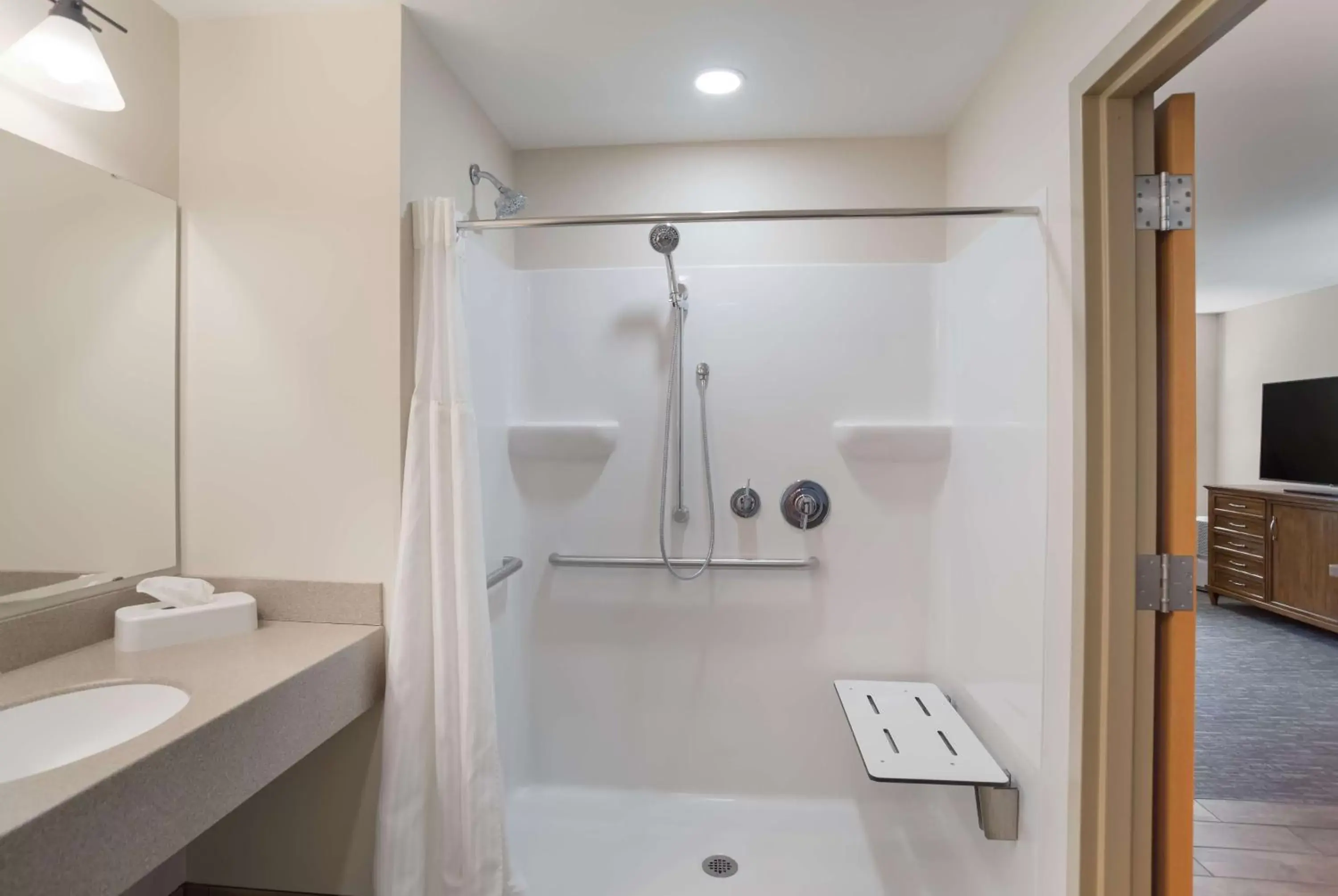 Bathroom in SureStay Plus Hotel by Best Western Elizabethtown Hershey