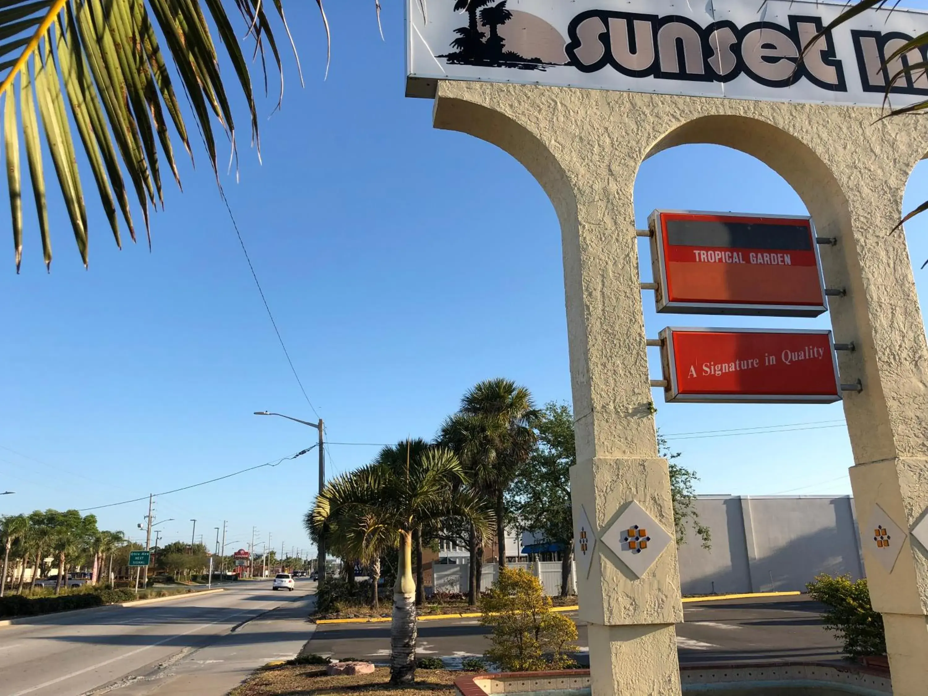 Property Building in Sunset Inn- Fort Pierce, FL