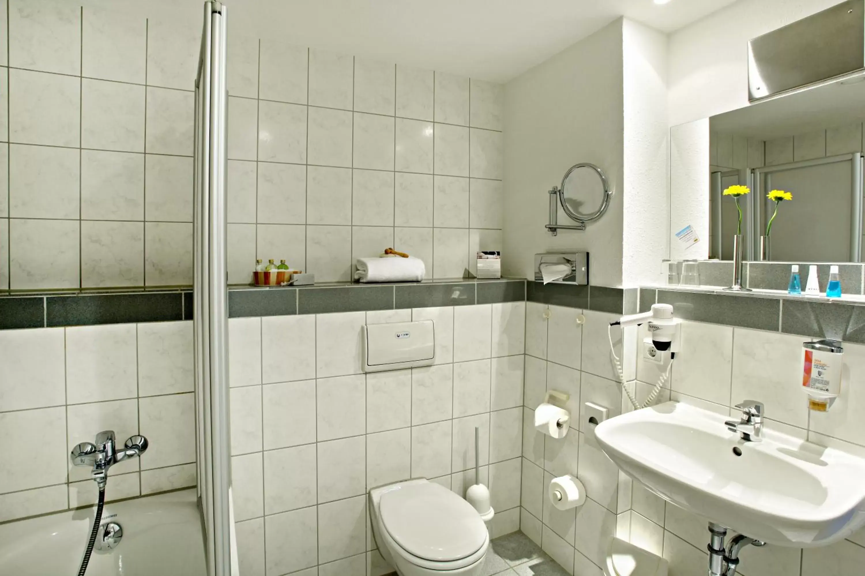 Shower, Bathroom in Best Western Hotel Dortmund Airport