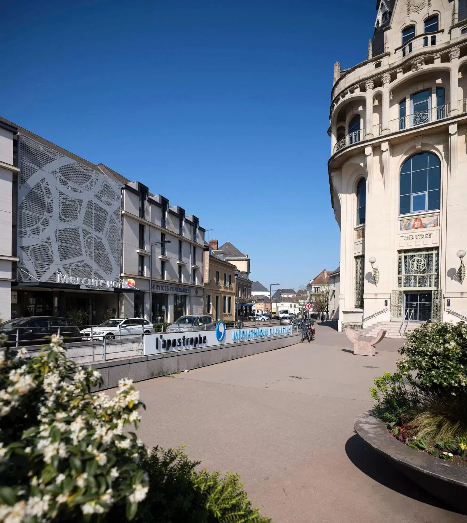 Property building in Mercure Chartres Cathedrale