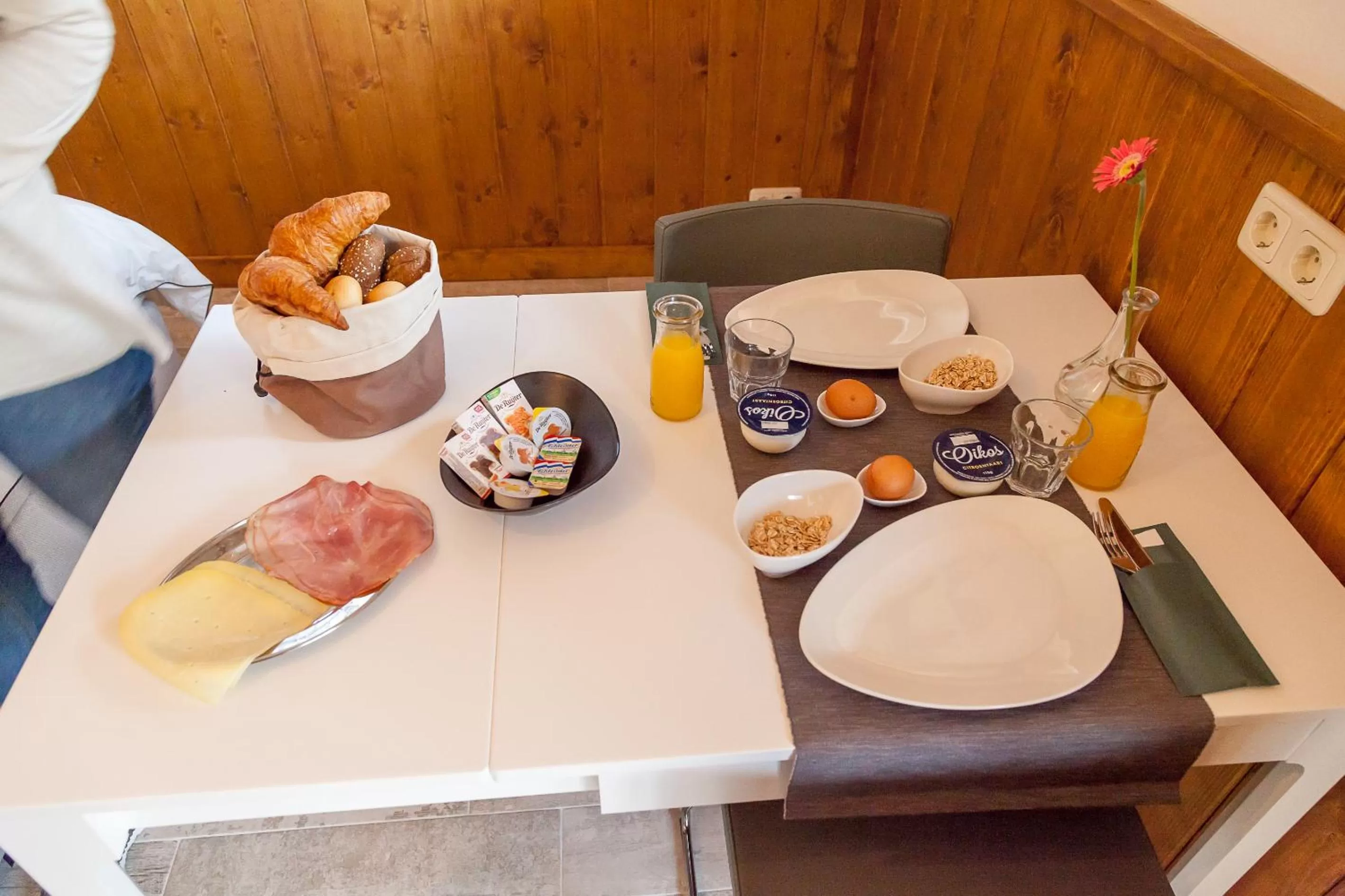 Breakfast in B&B Diemerplein