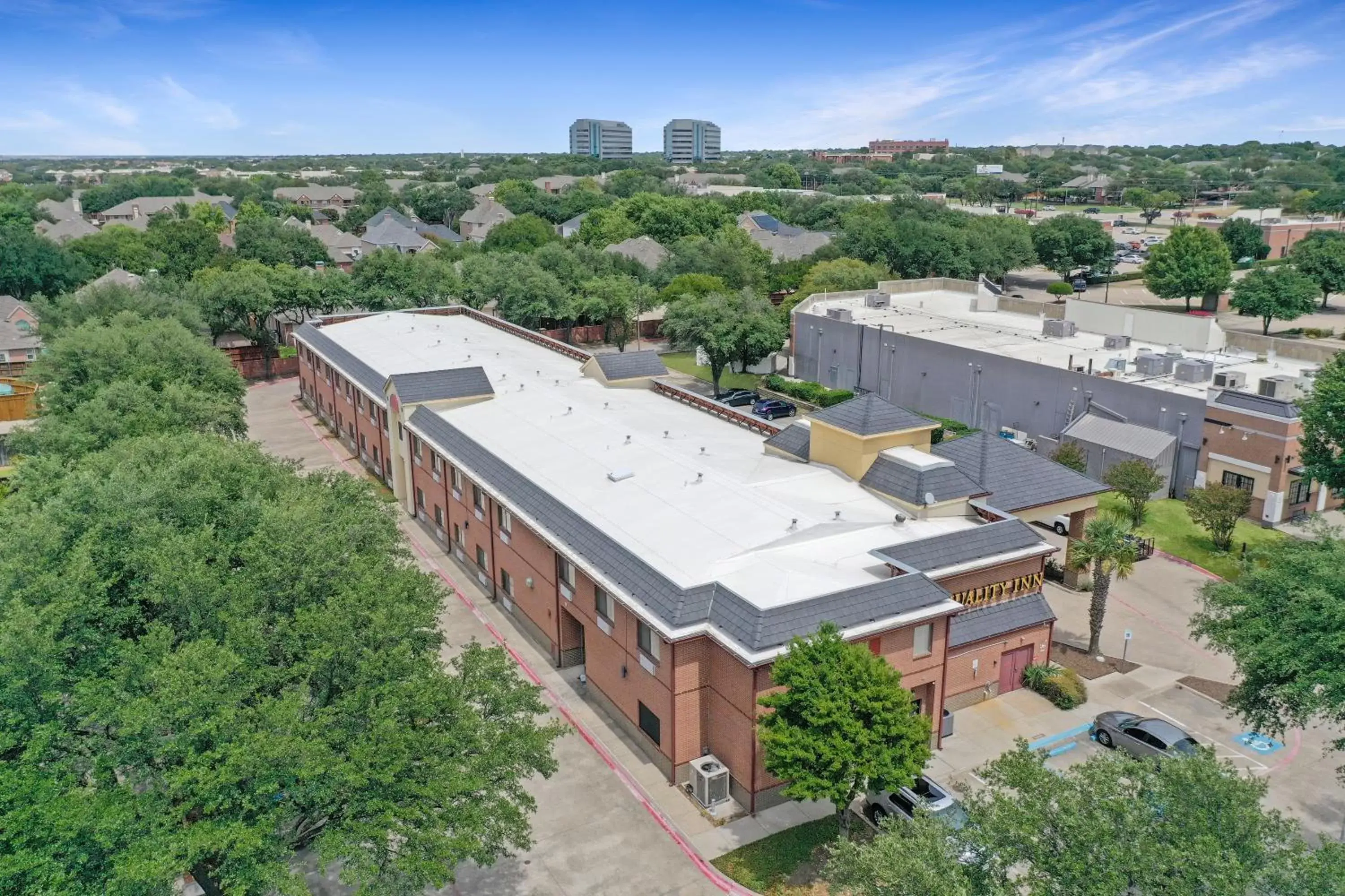 Property building, Bird's-eye View in Quality Inn West Plano - Dallas