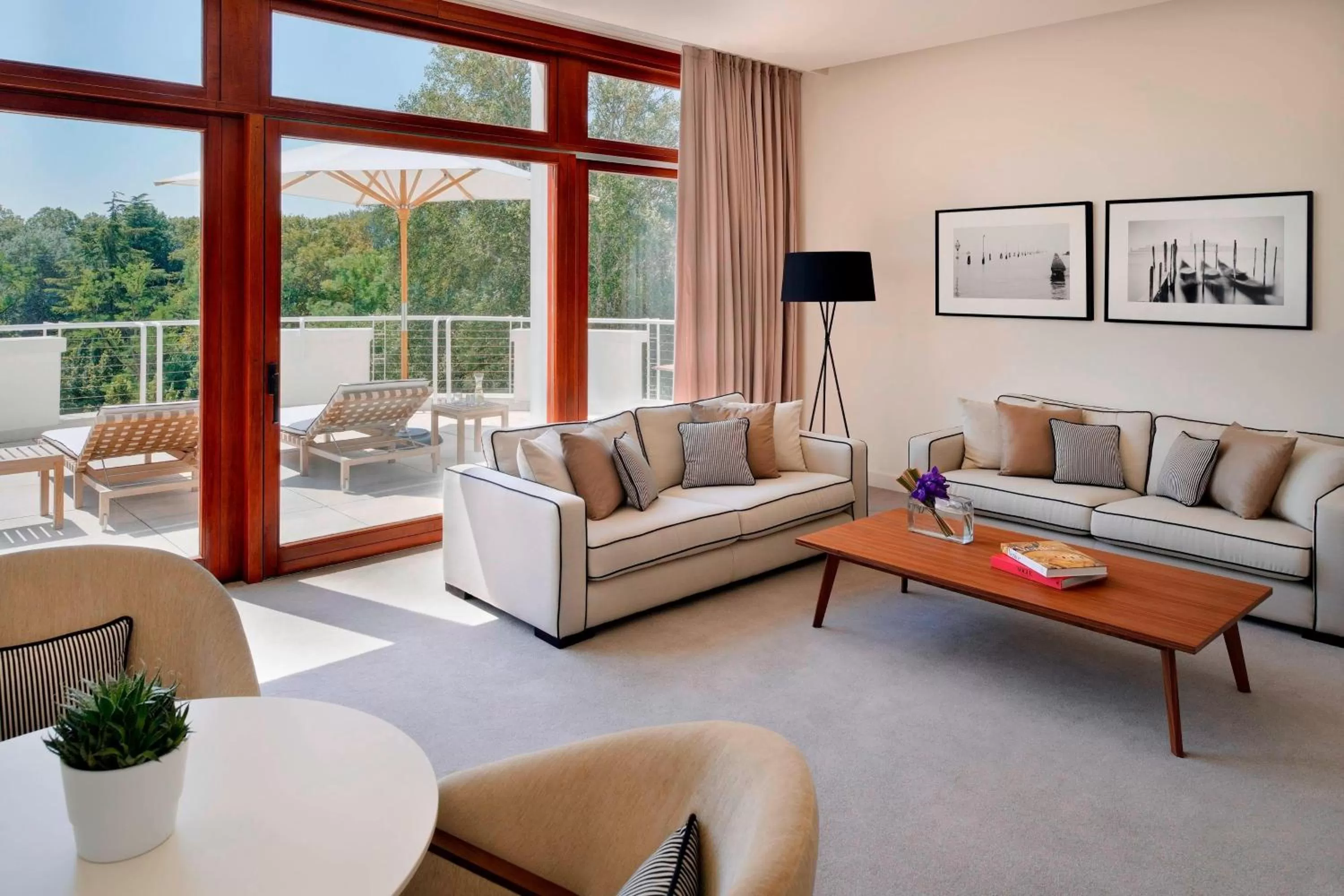 Living room in JW Marriott Venice Resort & Spa