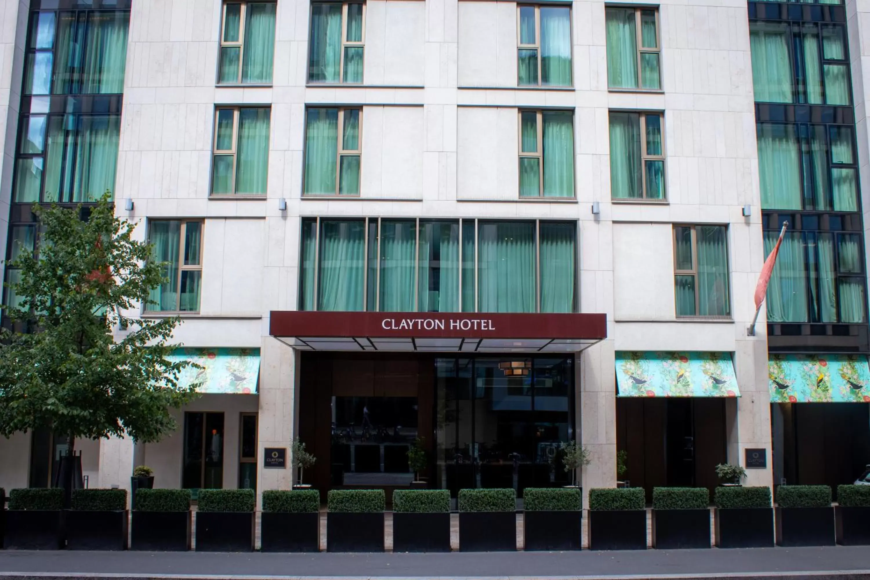 Facade/entrance, Property Building in Clayton Hotel Cambridge