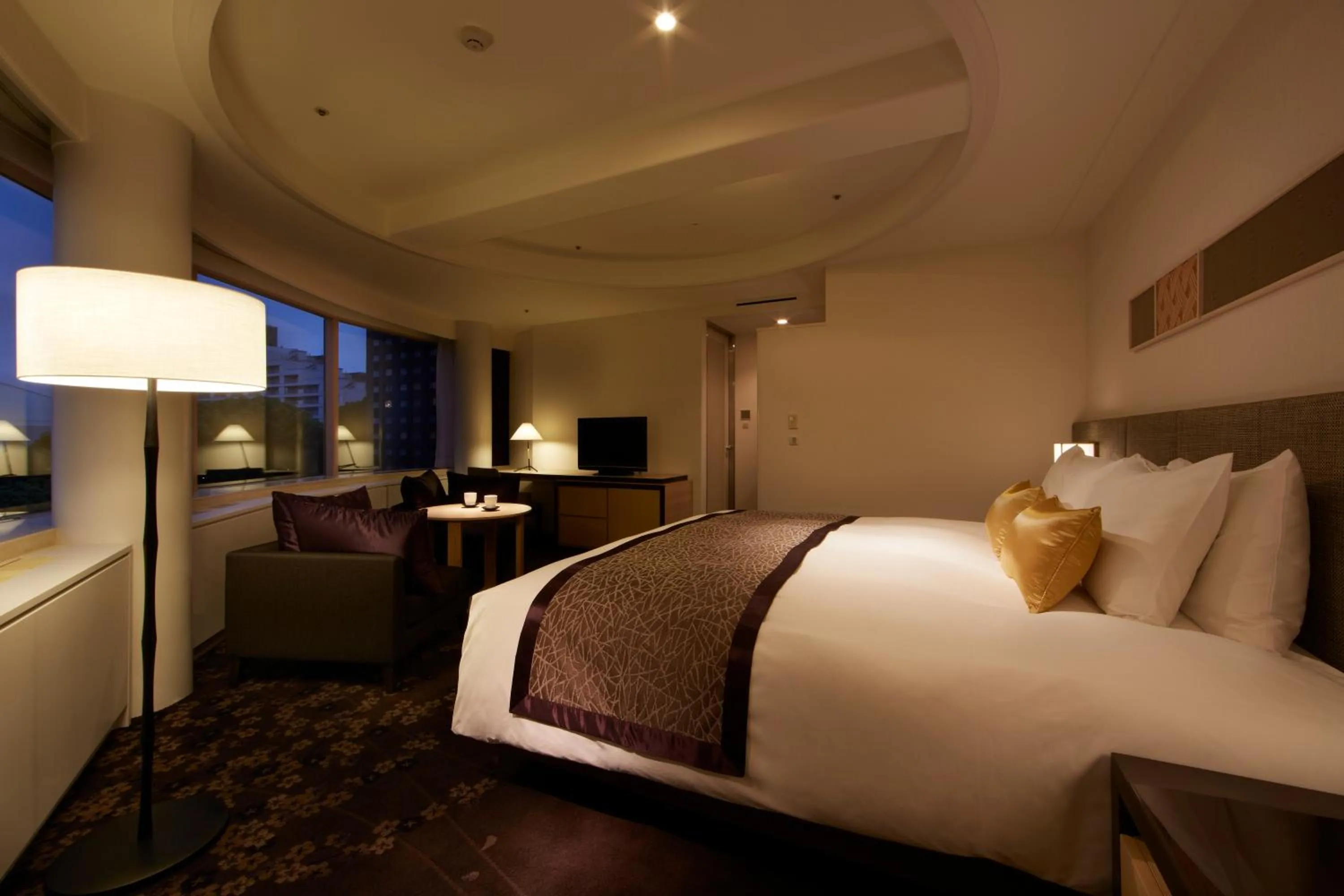 Photo of the whole room, Bed in The Prince Sakura Tower Tokyo, Autograph Collection