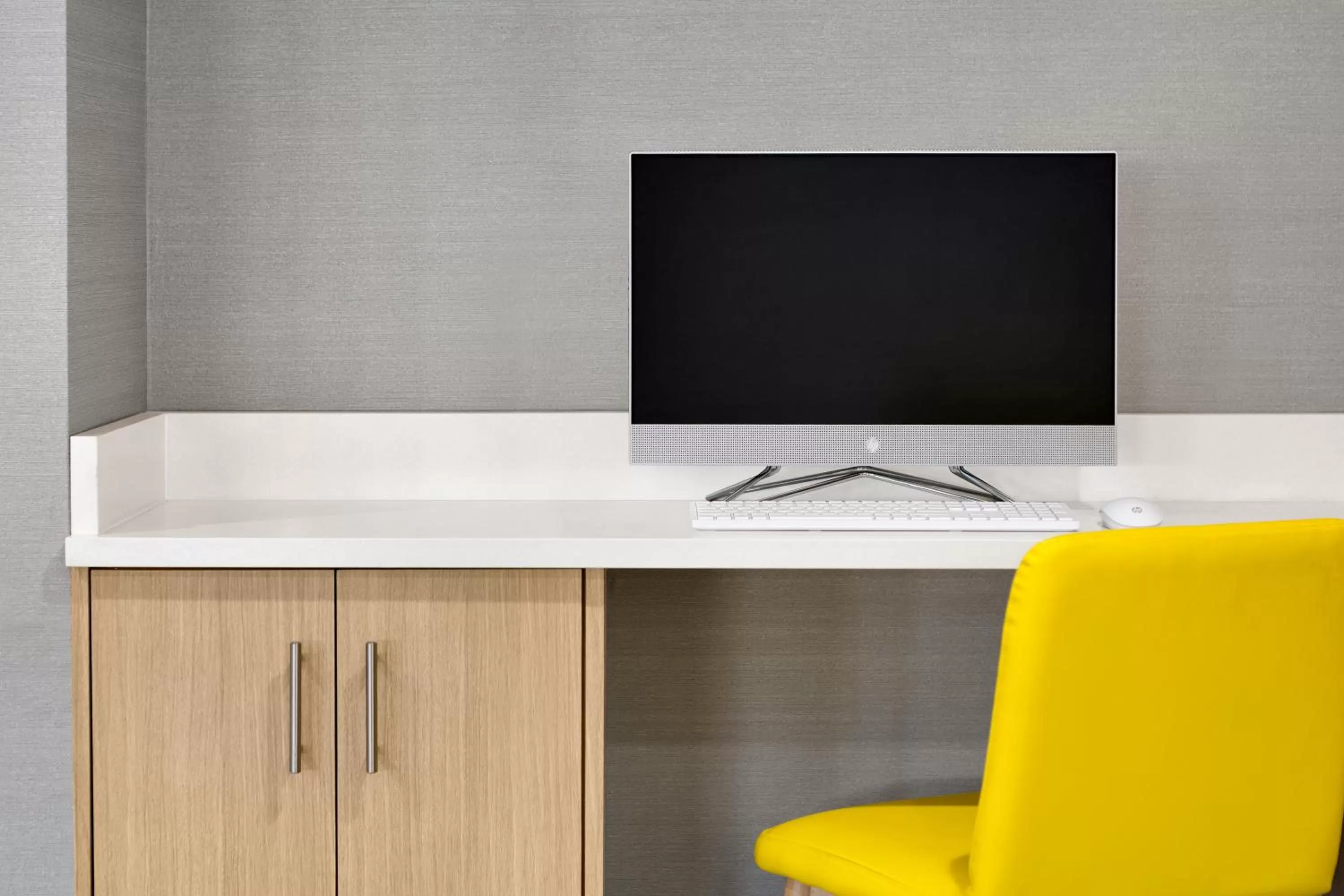 Business facilities in La Quinta Inn & Suites by Wyndham Selma/Smithfield I-95