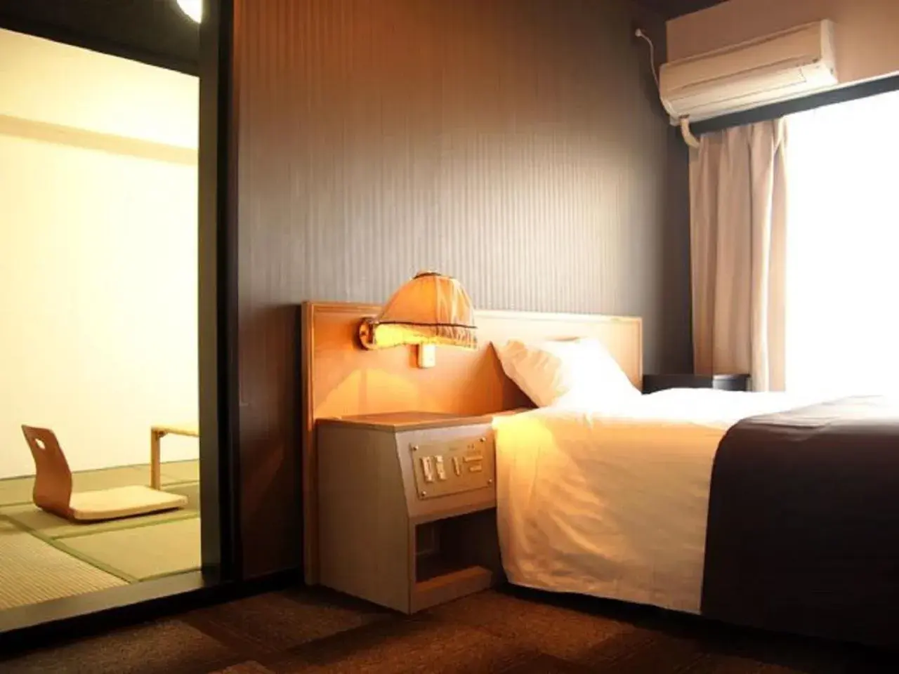 Bed in HOTEL LiVEMAX Osaka Namba