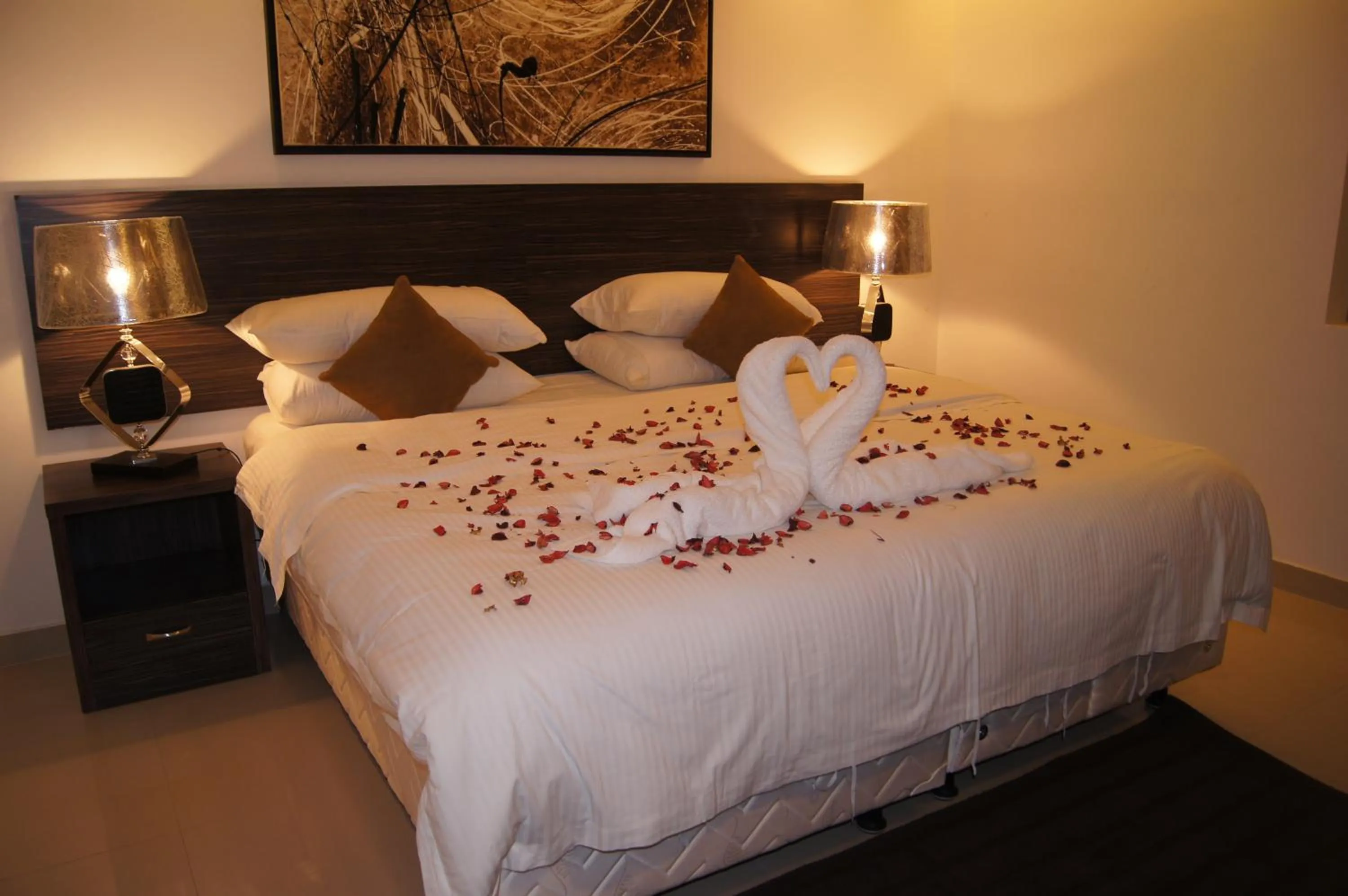 Bedroom, Bed in Hayat Watheer for serviced Apartment