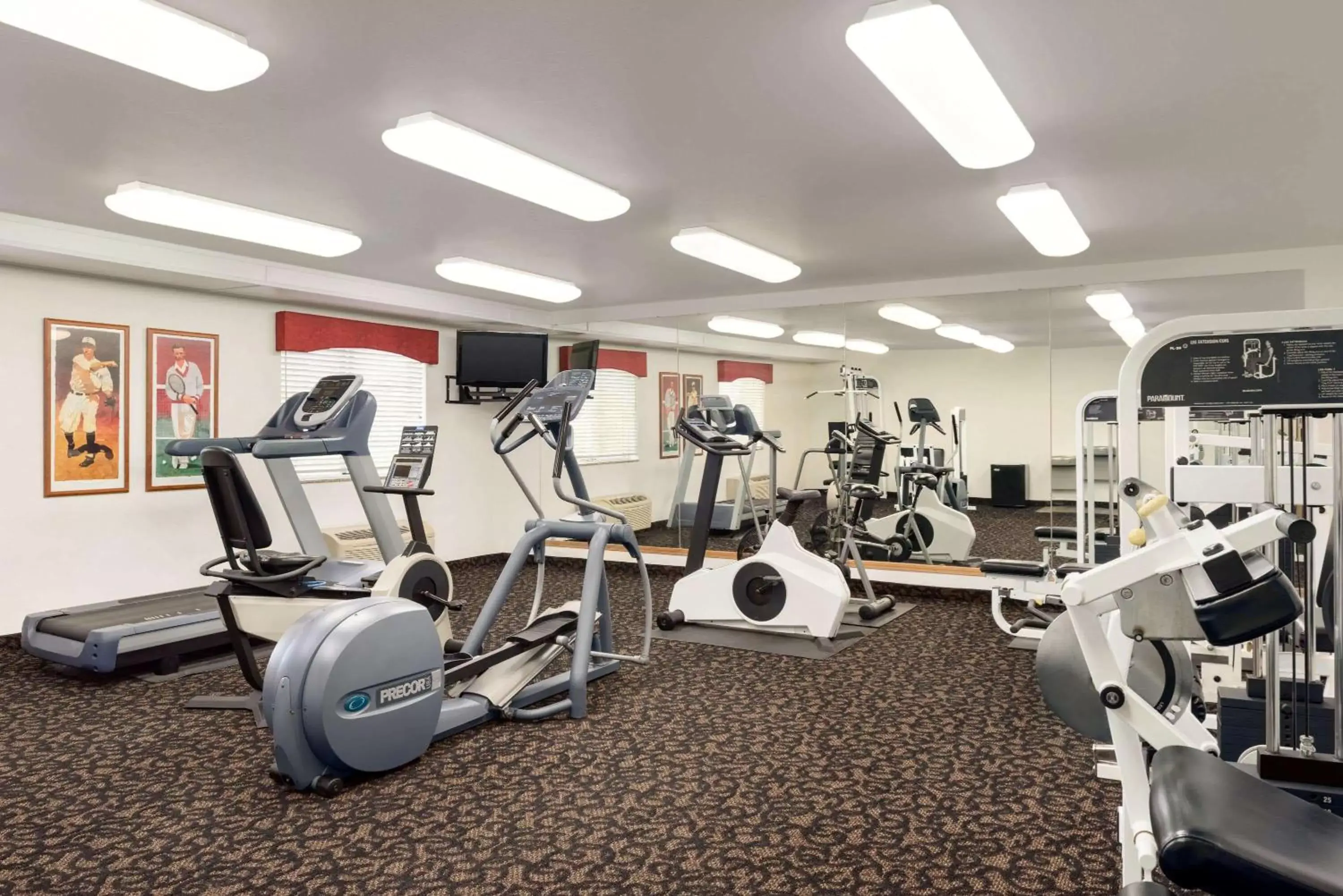 Fitness centre/facilities, Fitness Center/Facilities in Travelodge by Wyndham Clinton Valley West Court