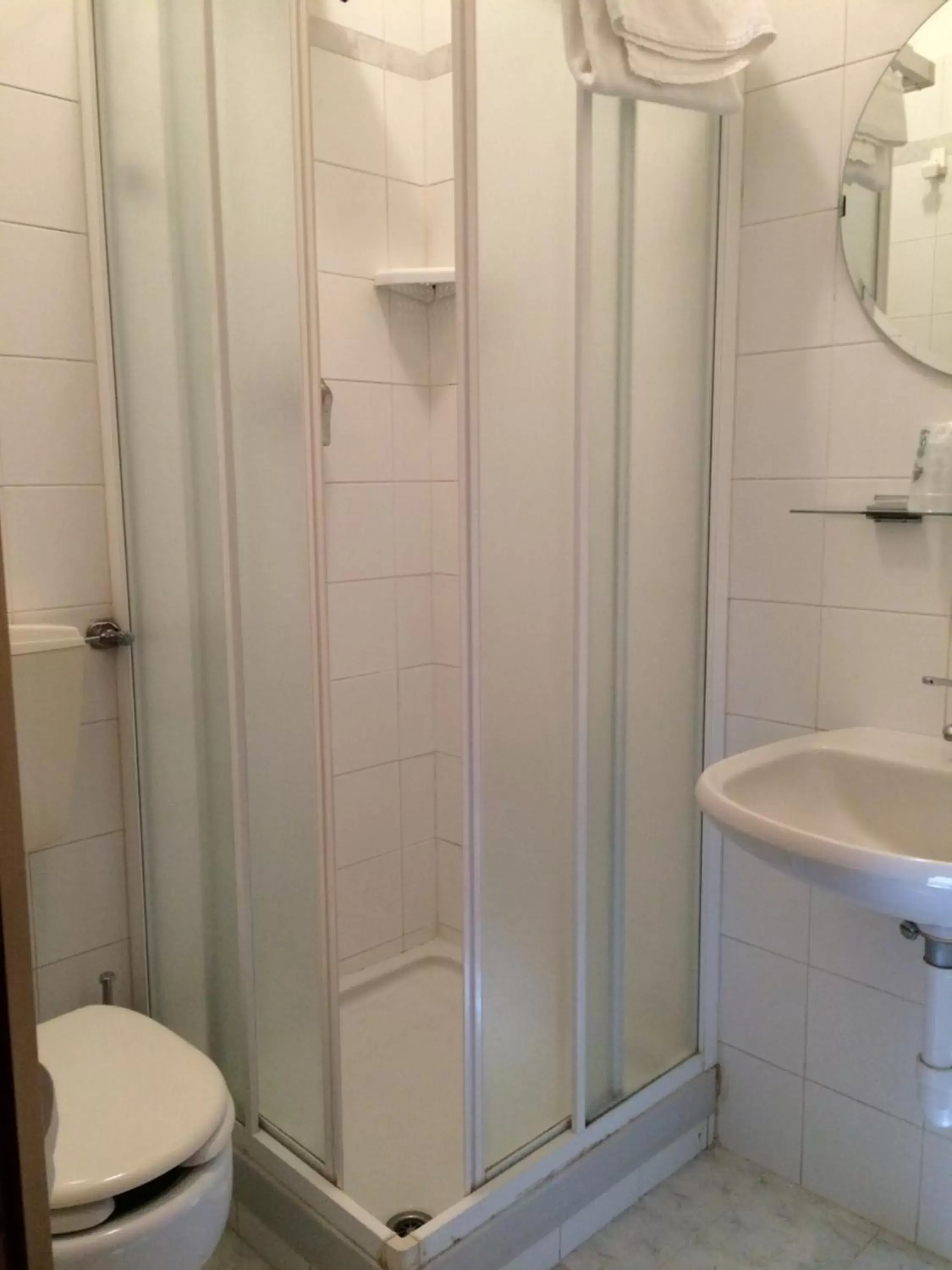 Shower, Bathroom in Twelve Hotel