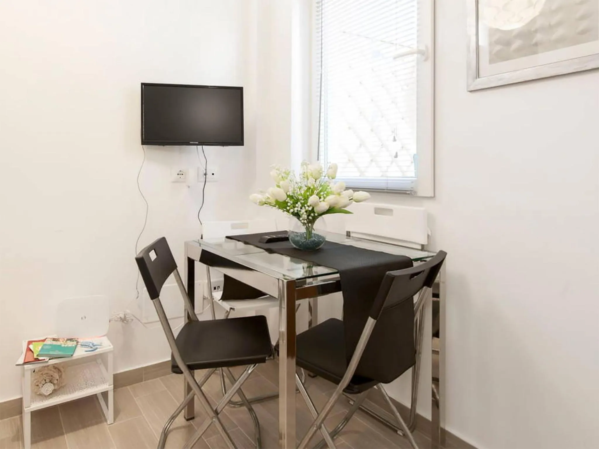 Decorative detail in Condotti Apartment