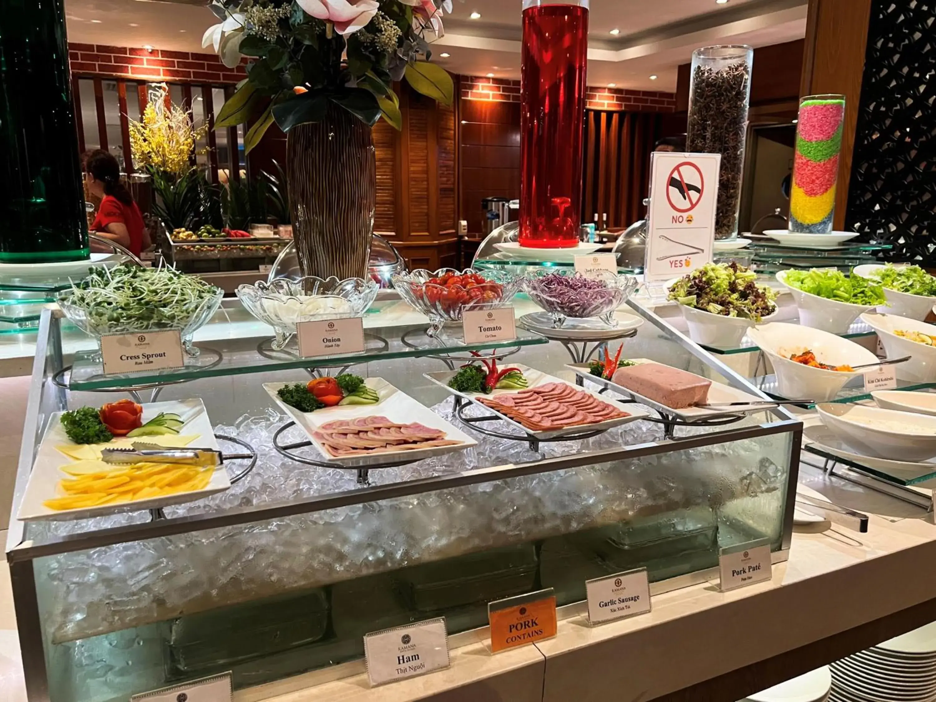 Buffet breakfast in Ramana Saigon Hotel