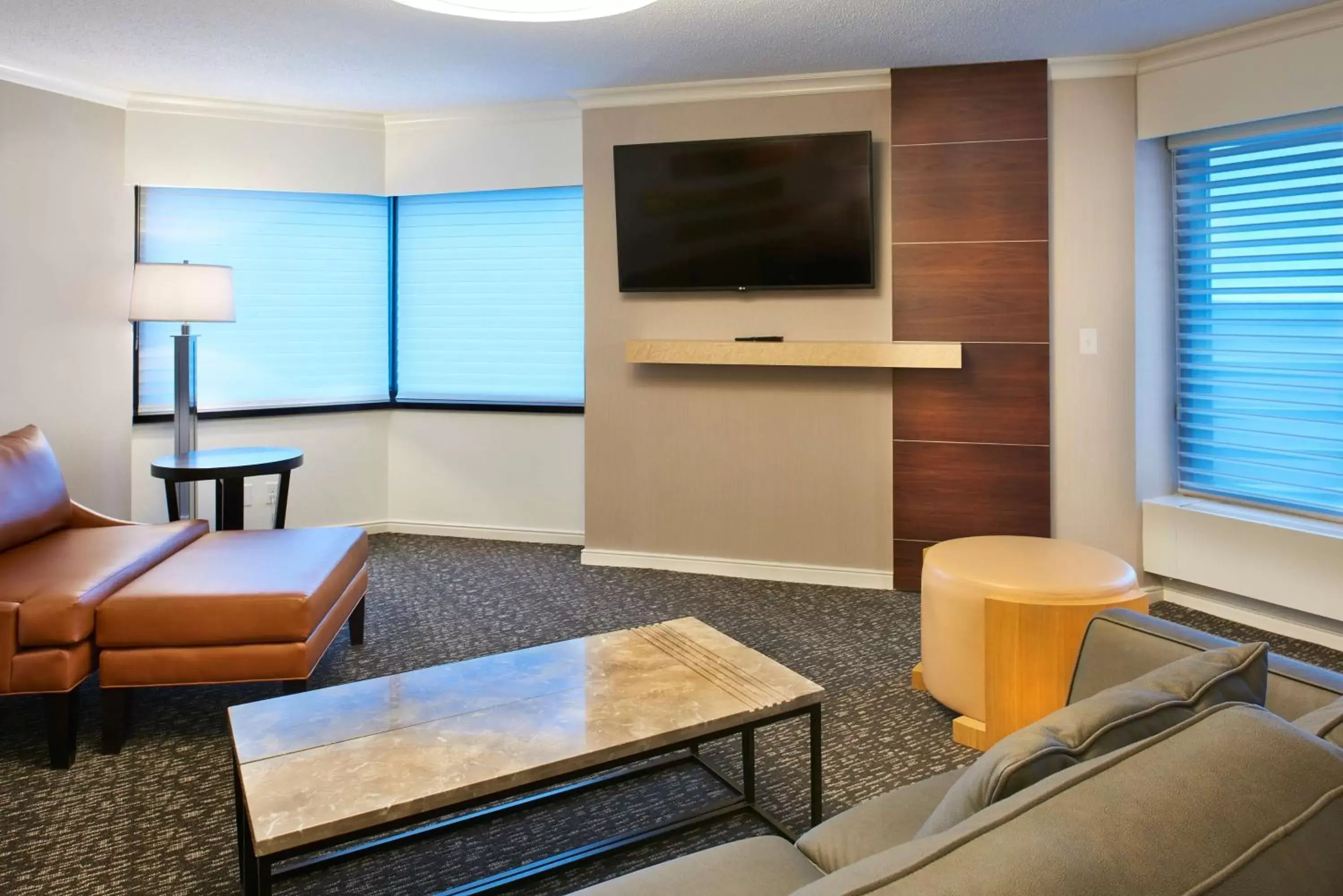 Bedroom, Seating Area in Hilton Minneapolis-St Paul Airport
