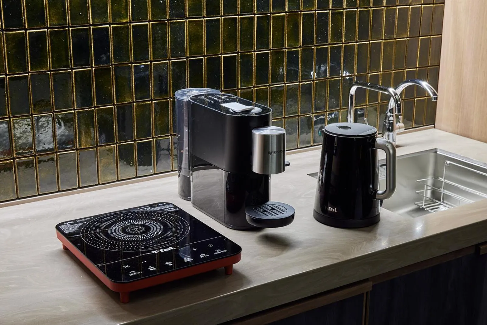 Kitchen or kitchenette in 厳島いろは