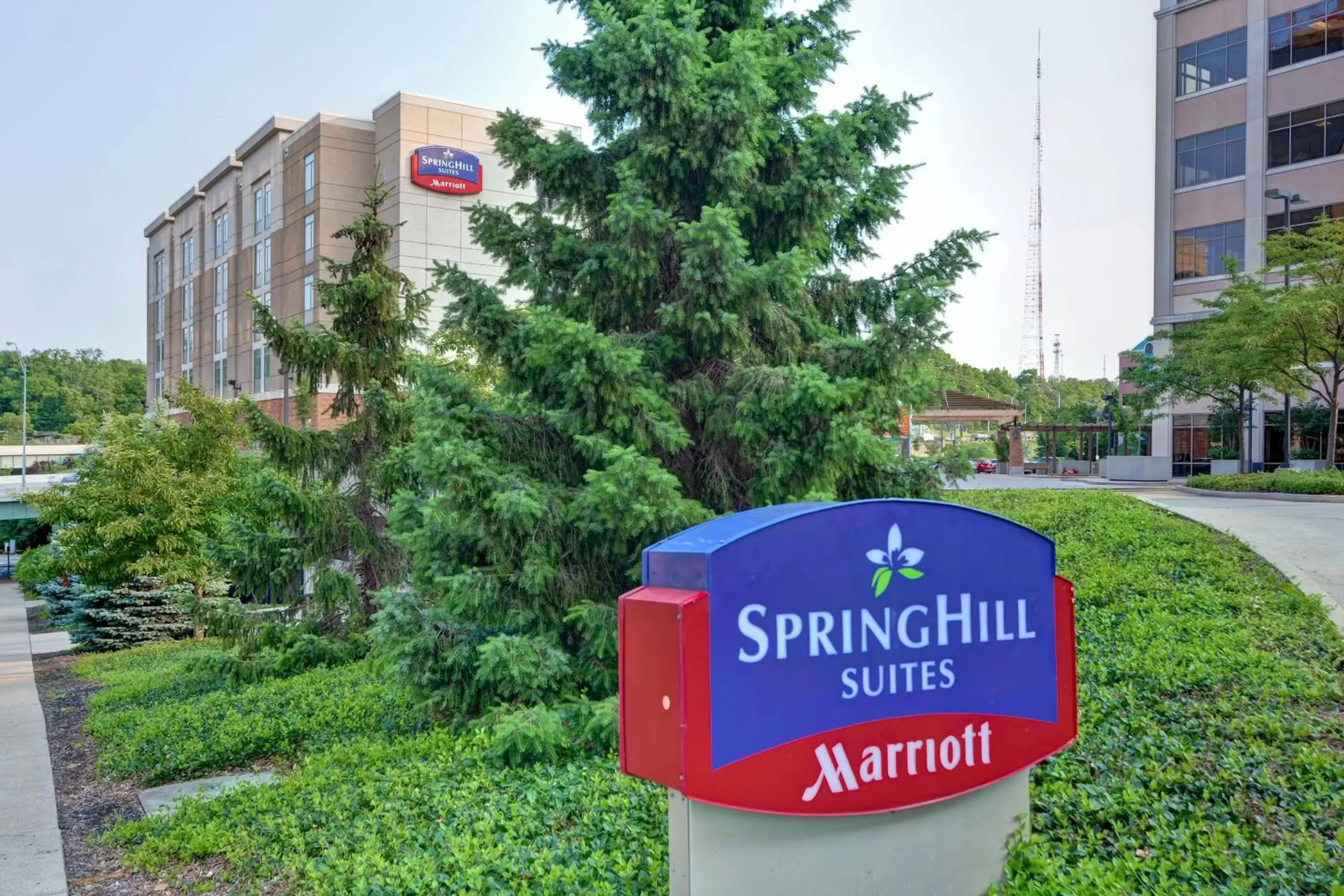 Property building, Property Logo/Sign in SpringHill Suites by Marriott Cincinnati Midtown