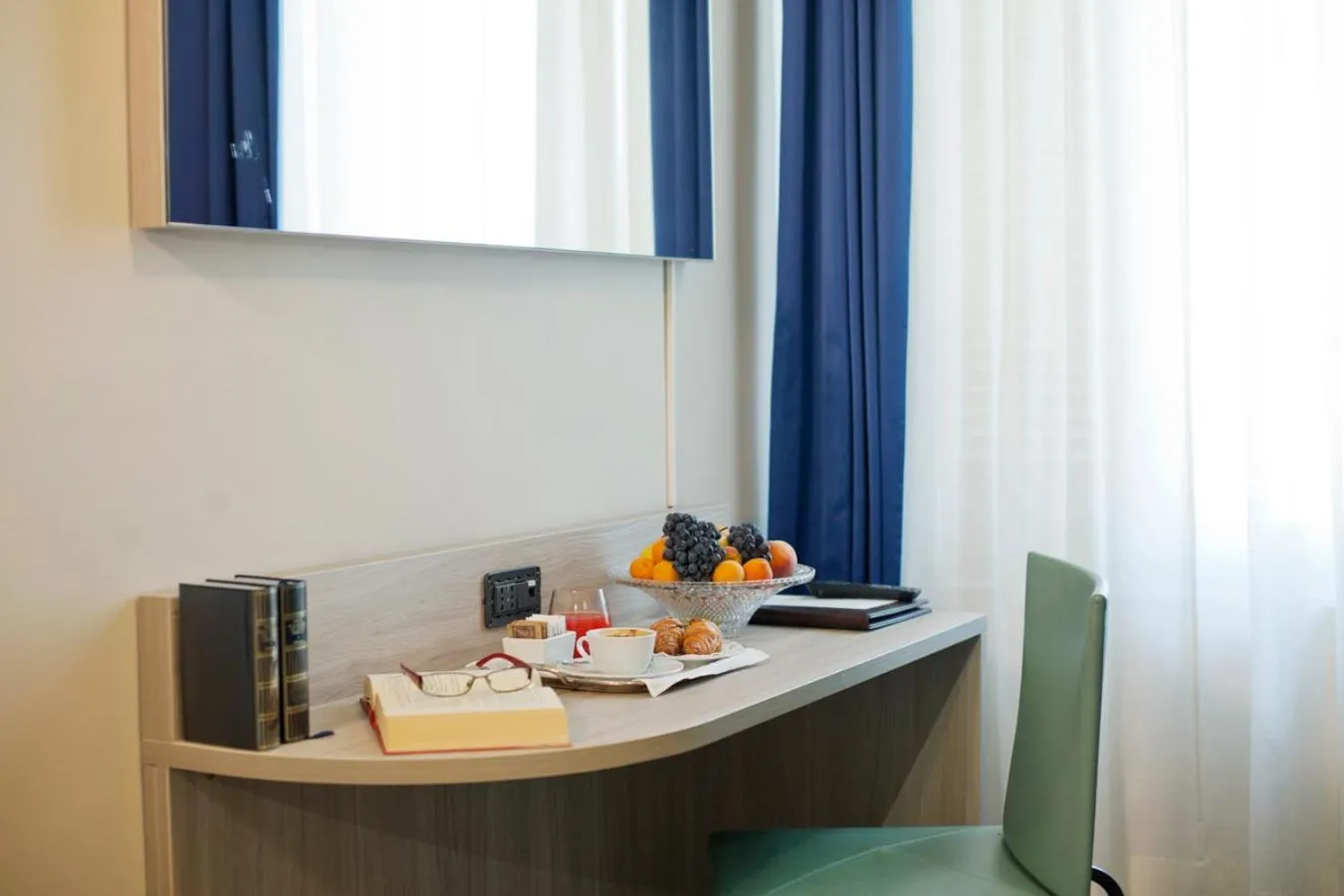 Day in Hotel Ristorante Ala d'Oro