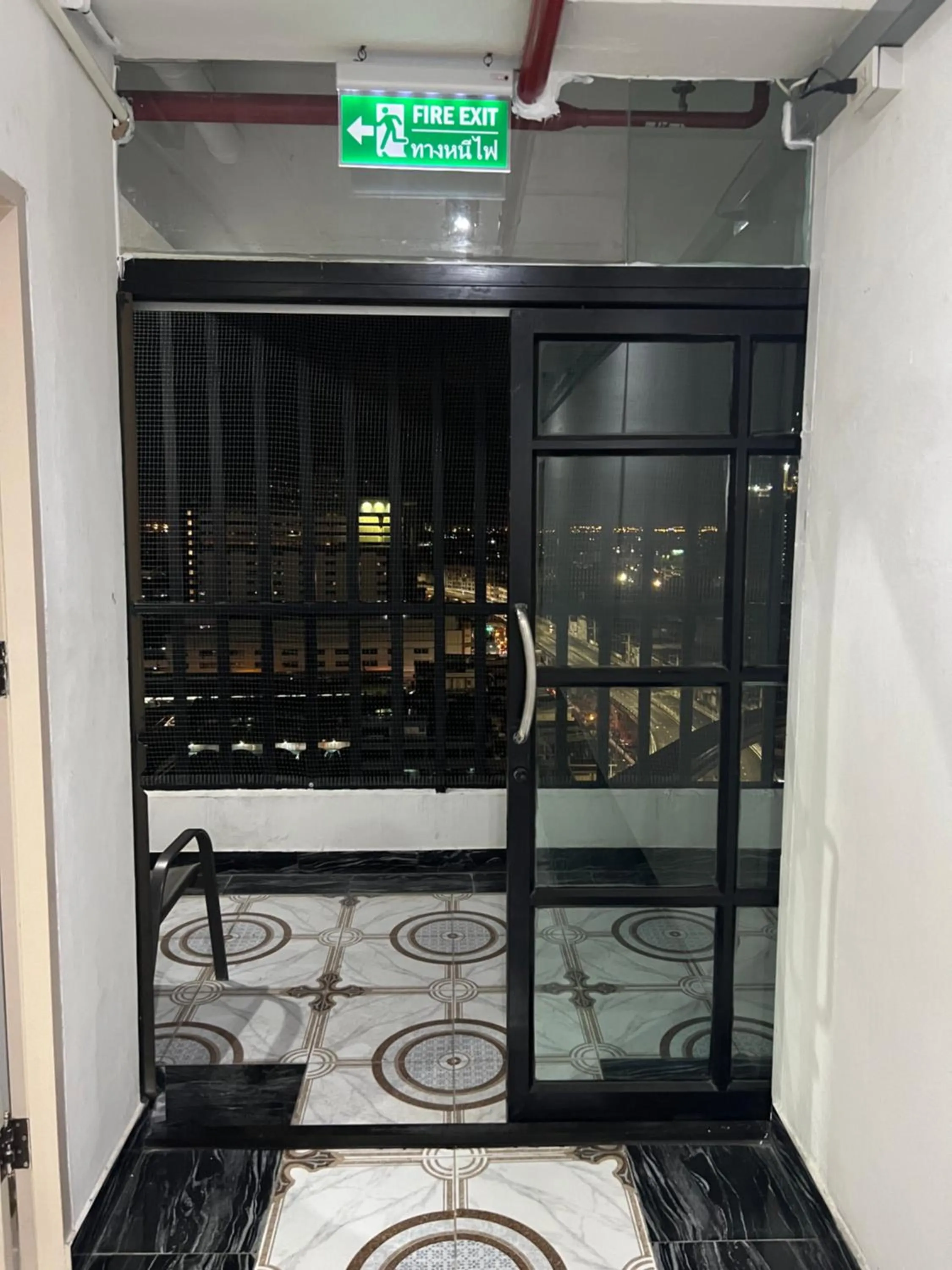 Balcony/Terrace in Mall Suites Hotel