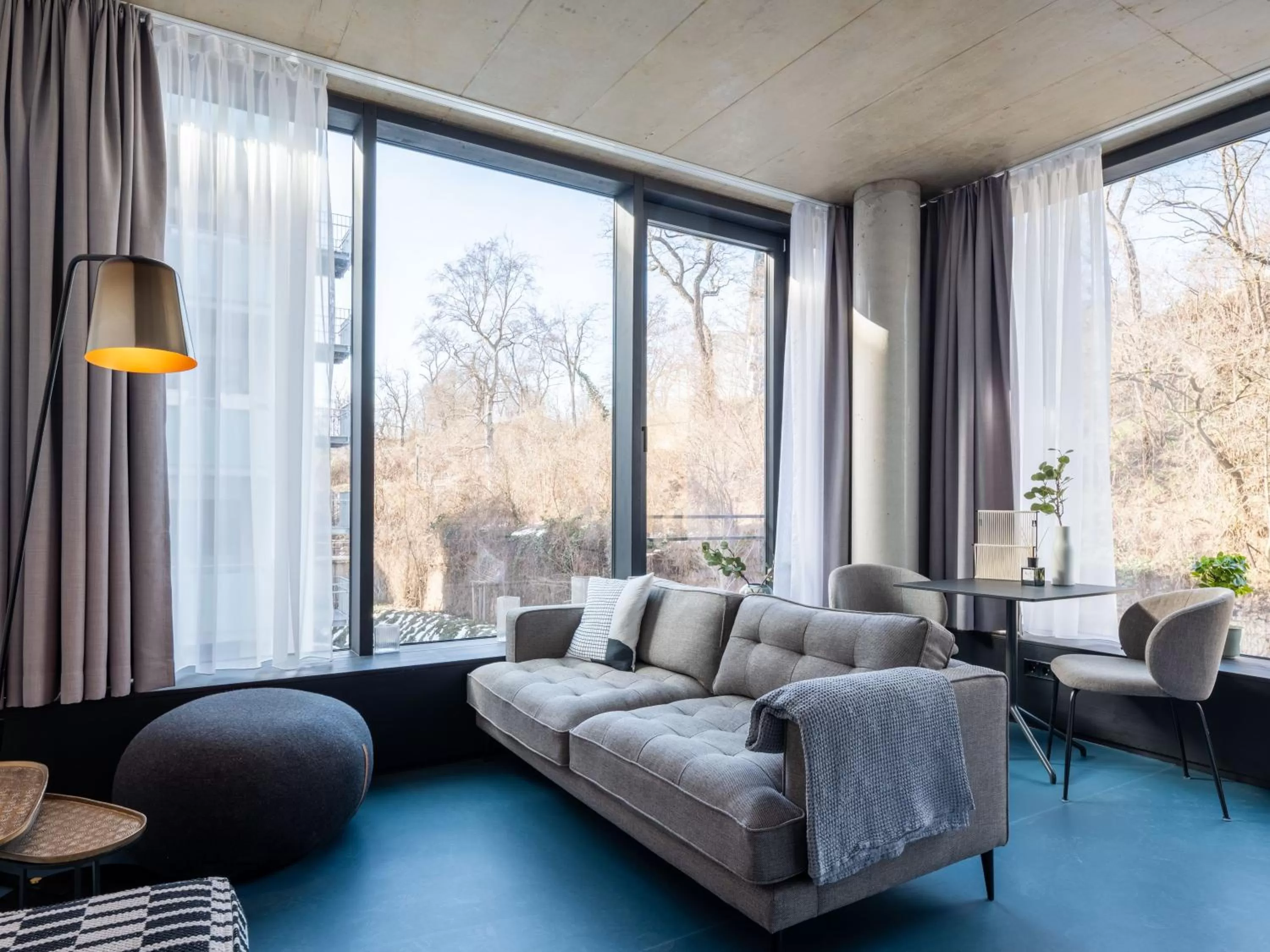 Seating area in Limehome Erfurt Maximilian Welsch Str