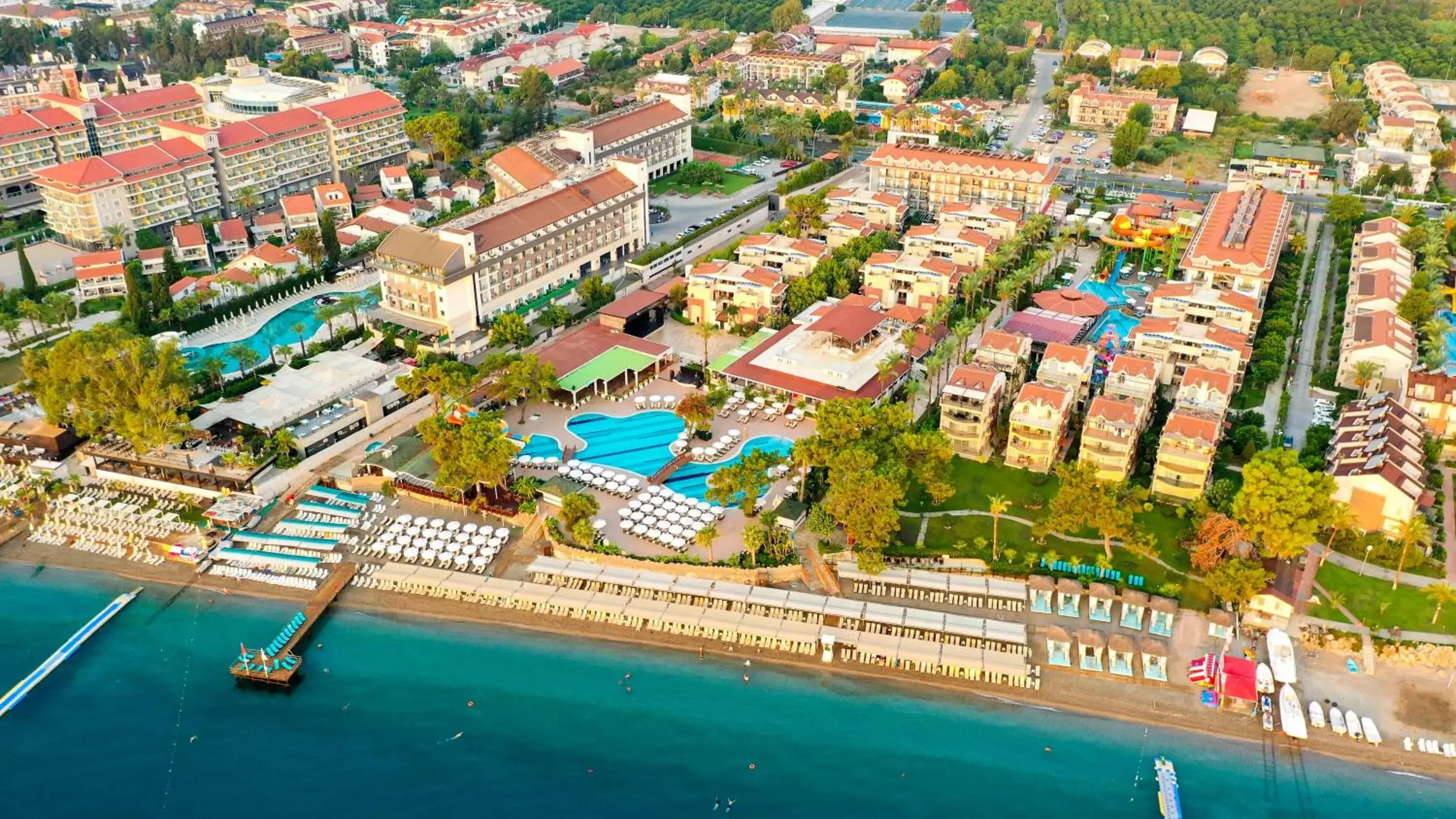 Property building, Bird's-eye View in Crystal Aura Beach Resort & Spa