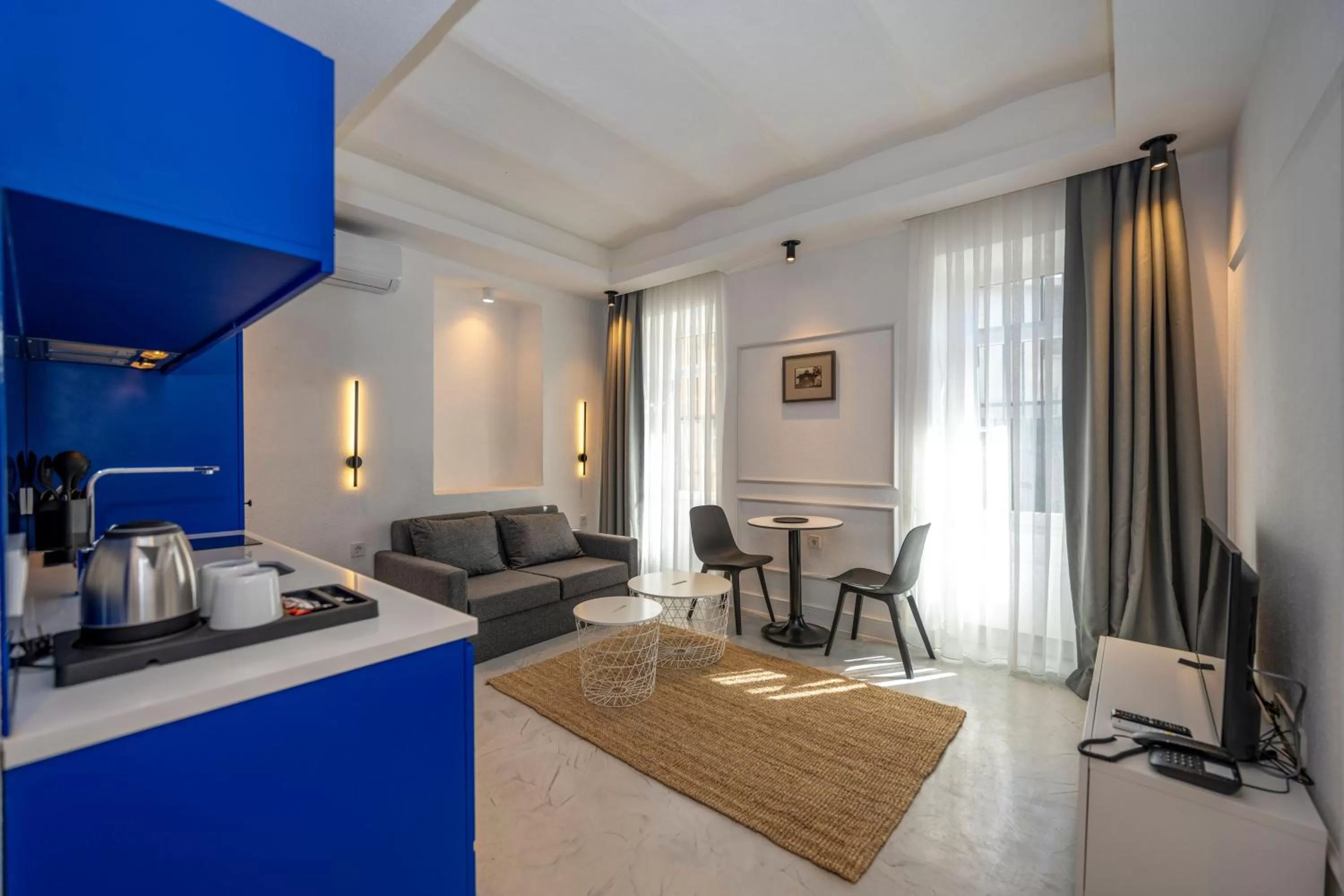 Kitchen or kitchenette in Juno Hotel Taksim