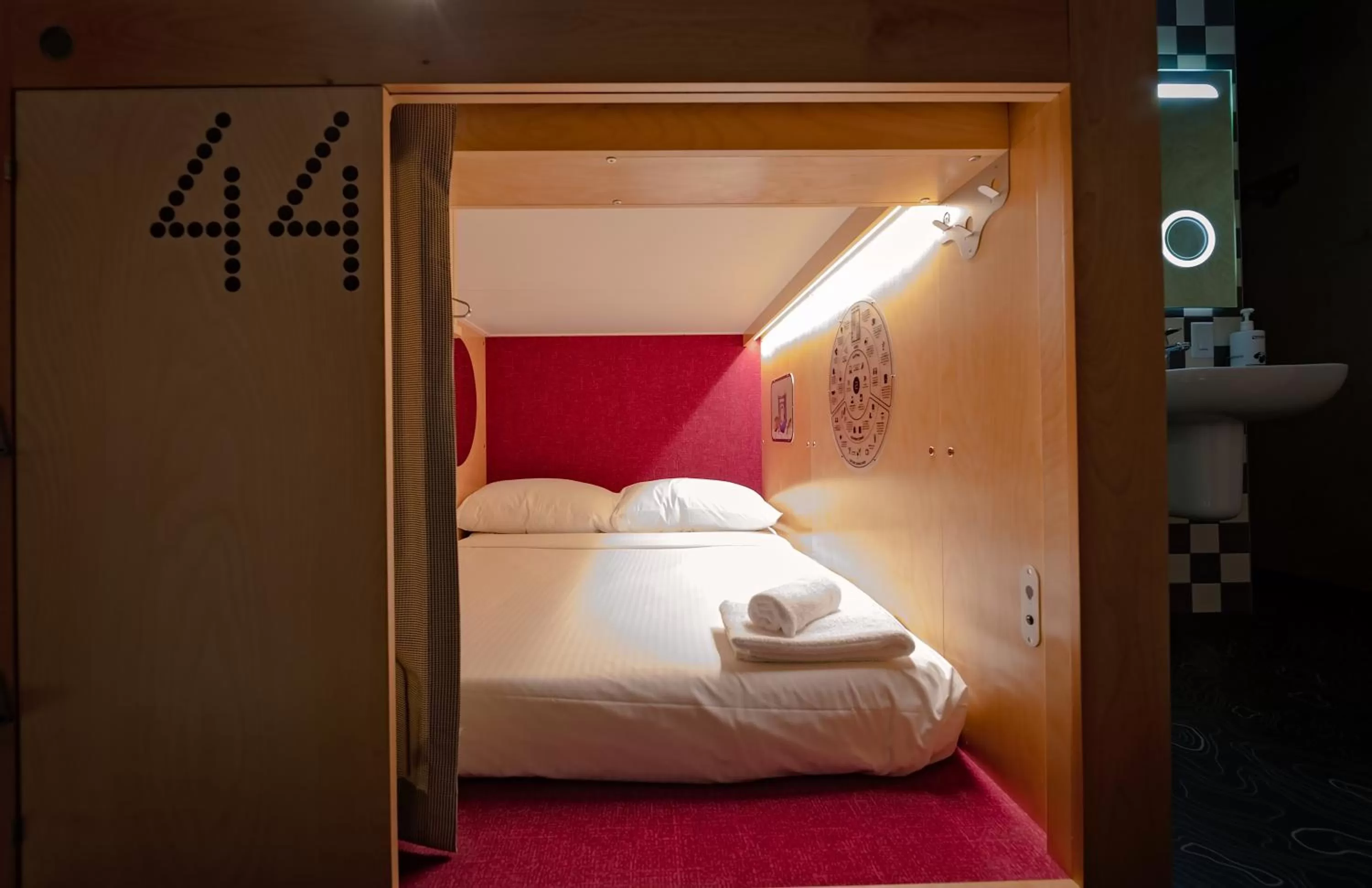 Bedroom, Bed in Pangea Pod Hotel