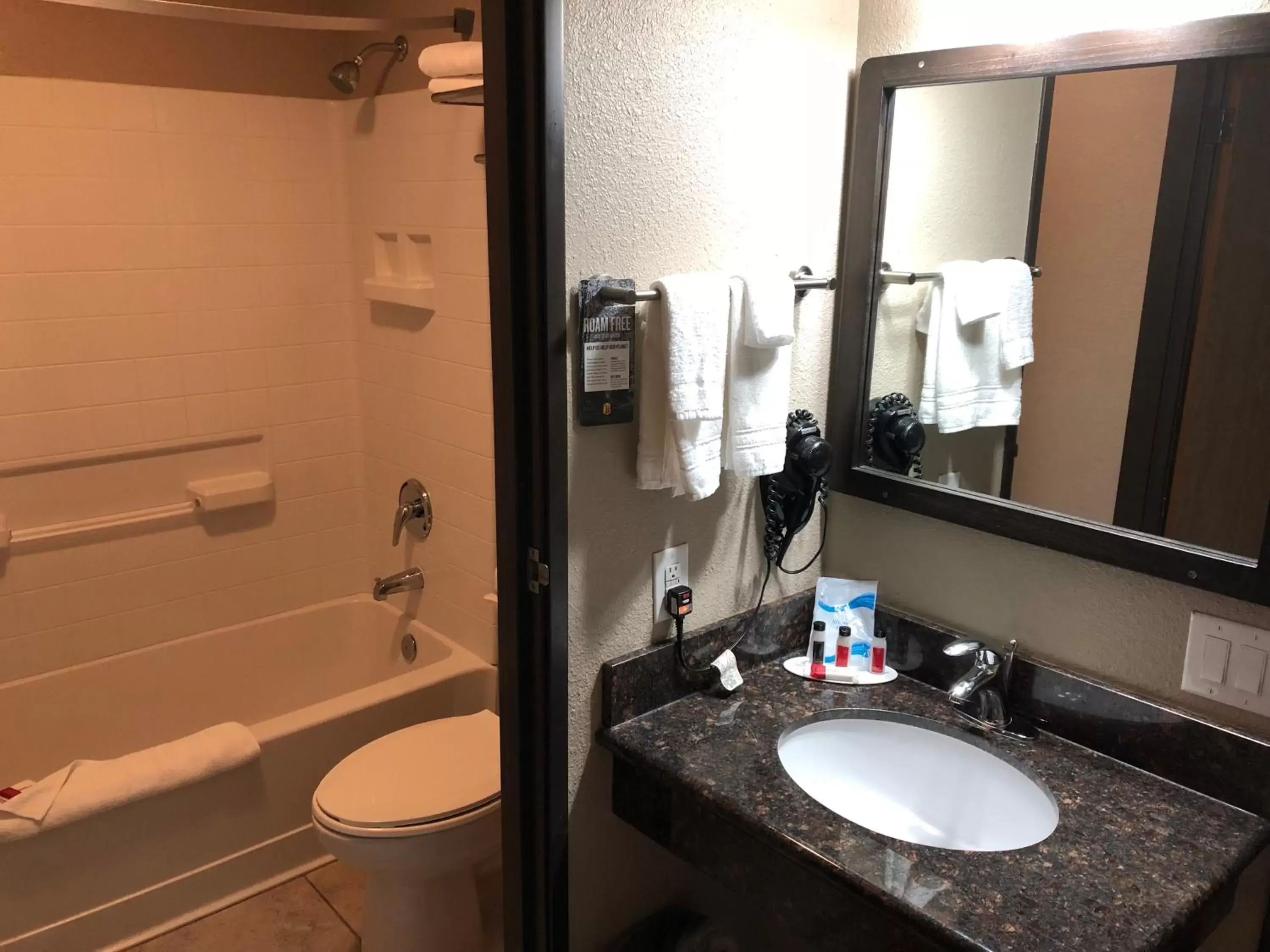 Bathroom in Super 8 by Wyndham Redding