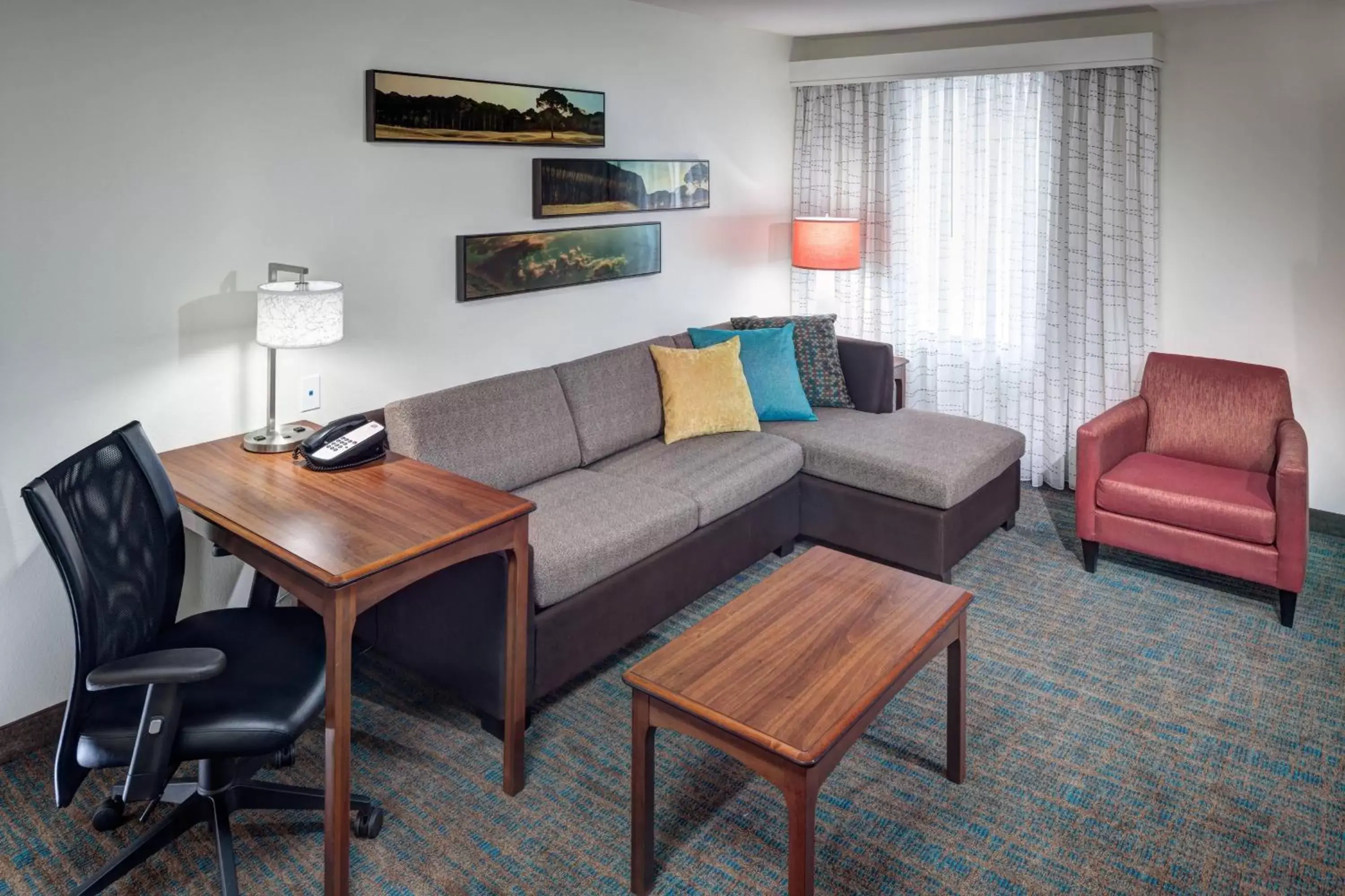 Living room, Seating Area in Residence Inn Beaumont