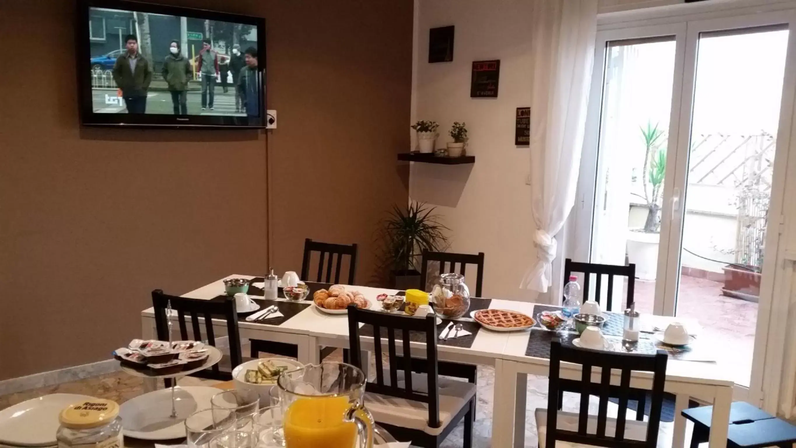 Breakfast, Restaurant/Places to Eat in Atticoromantica