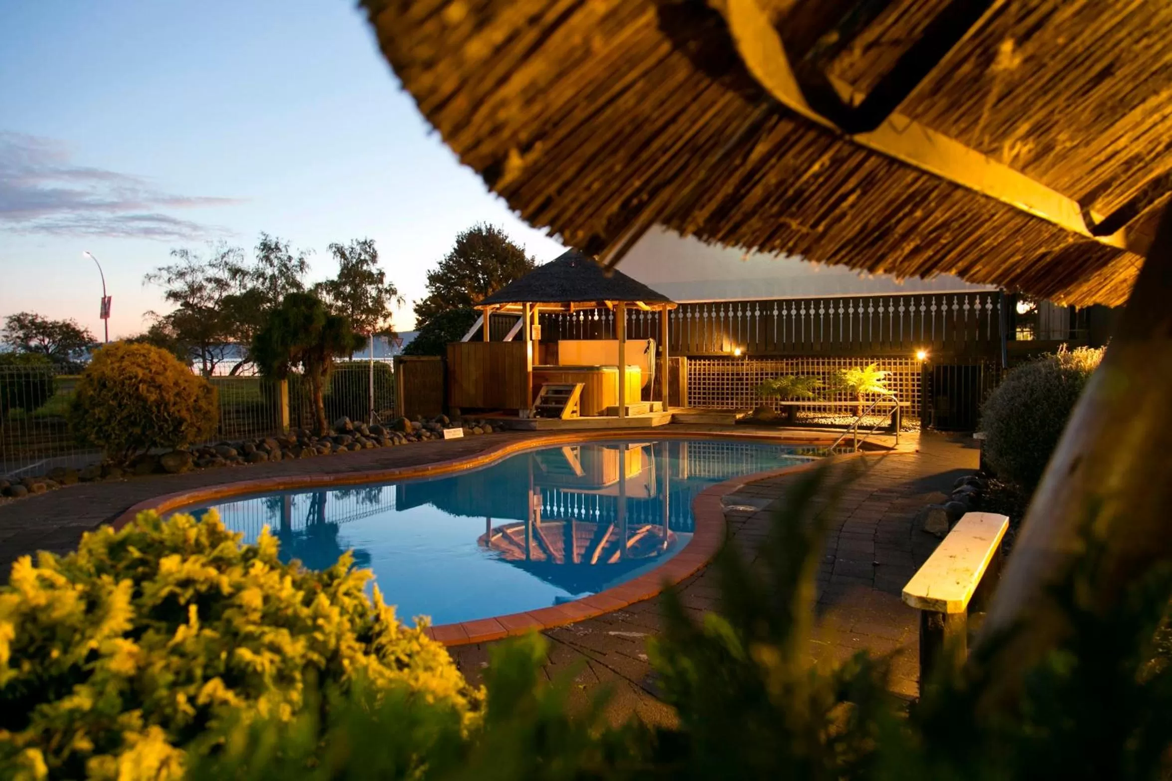 Garden in Le Chalet Suisse Motel Taupo