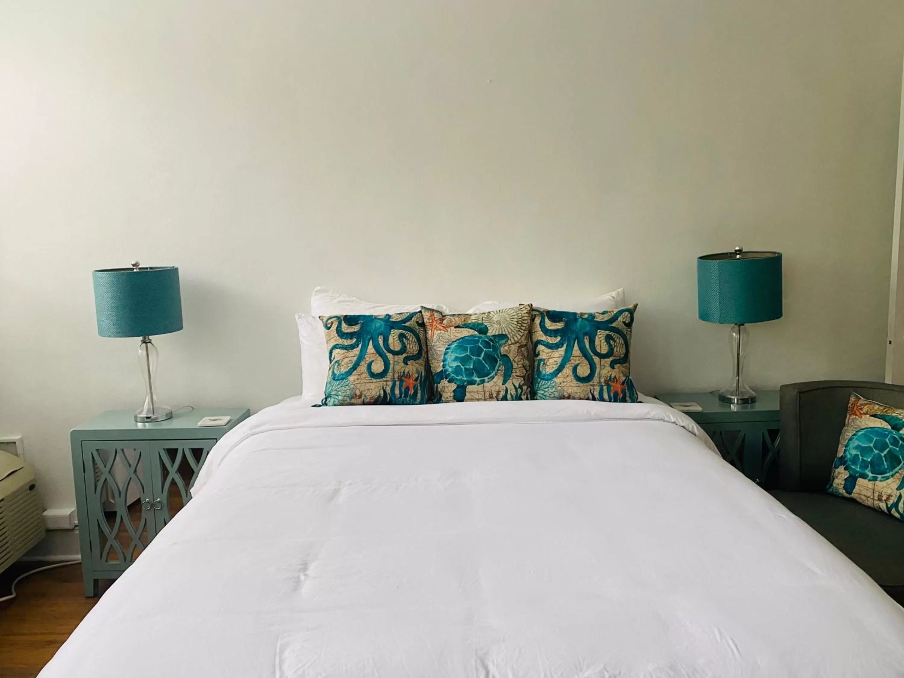 Bed in Tropicals of Palm Beach