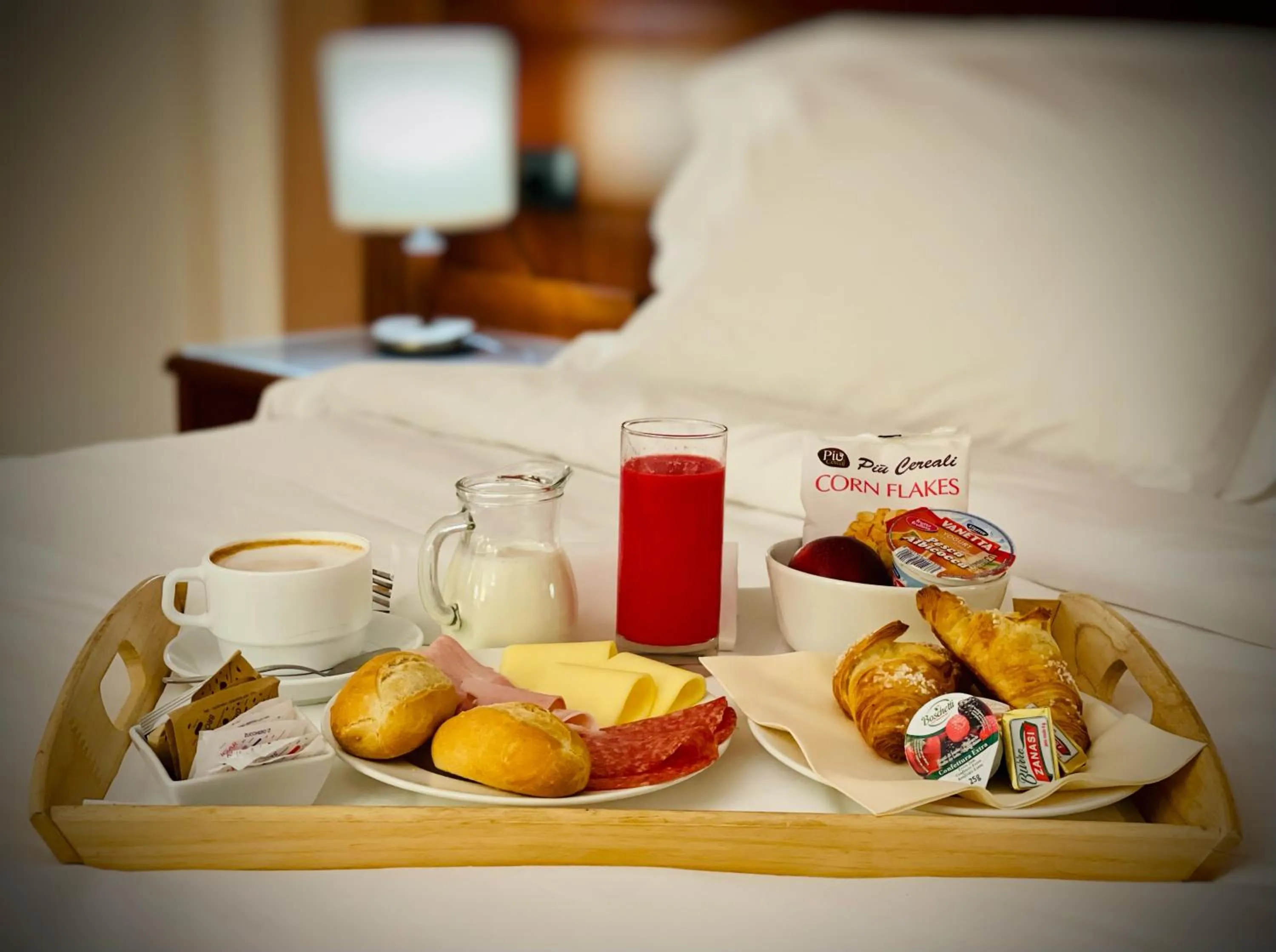 Breakfast, Bed in Hotel Hermitage