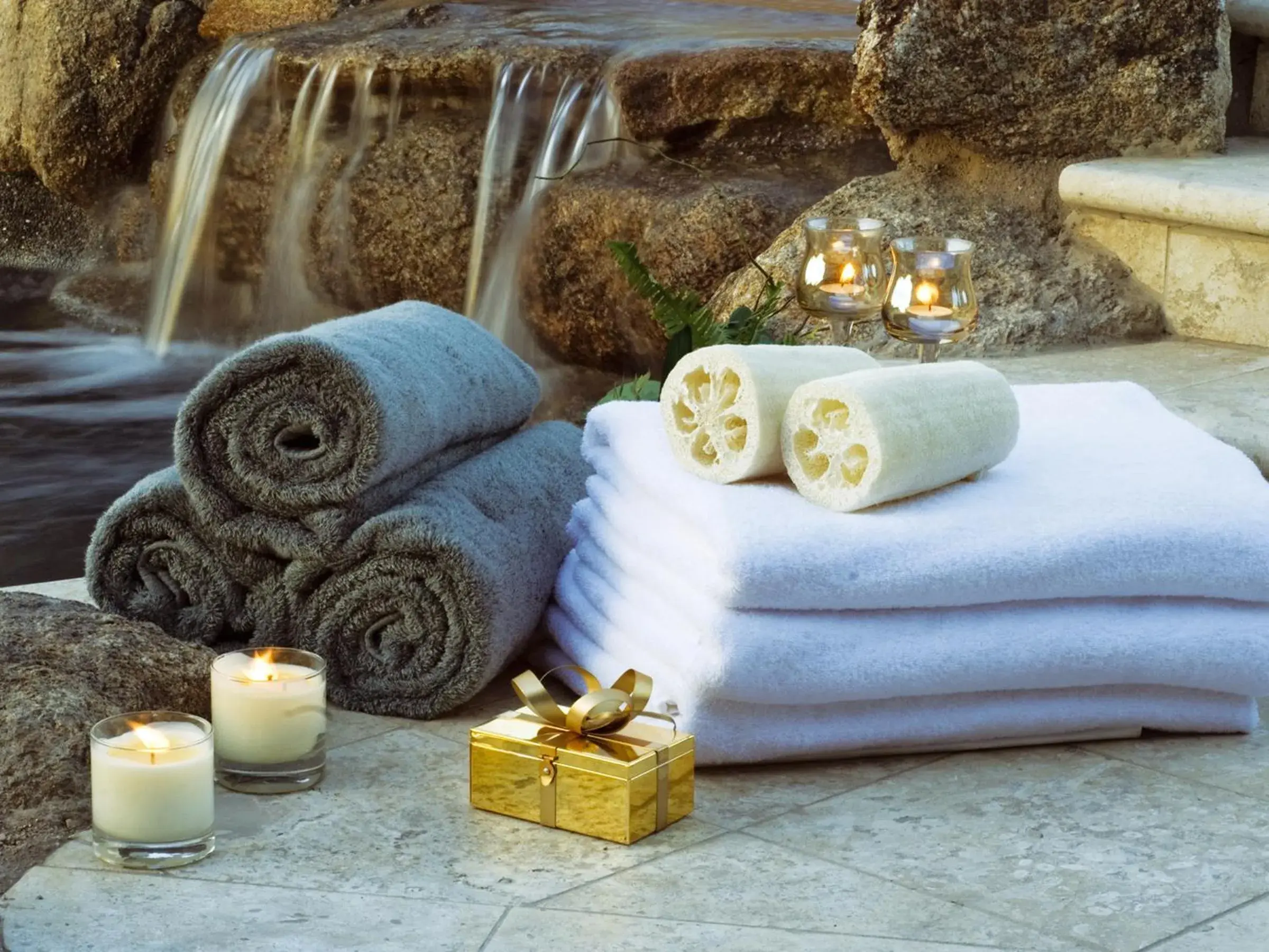 Massage in Colonna Resort