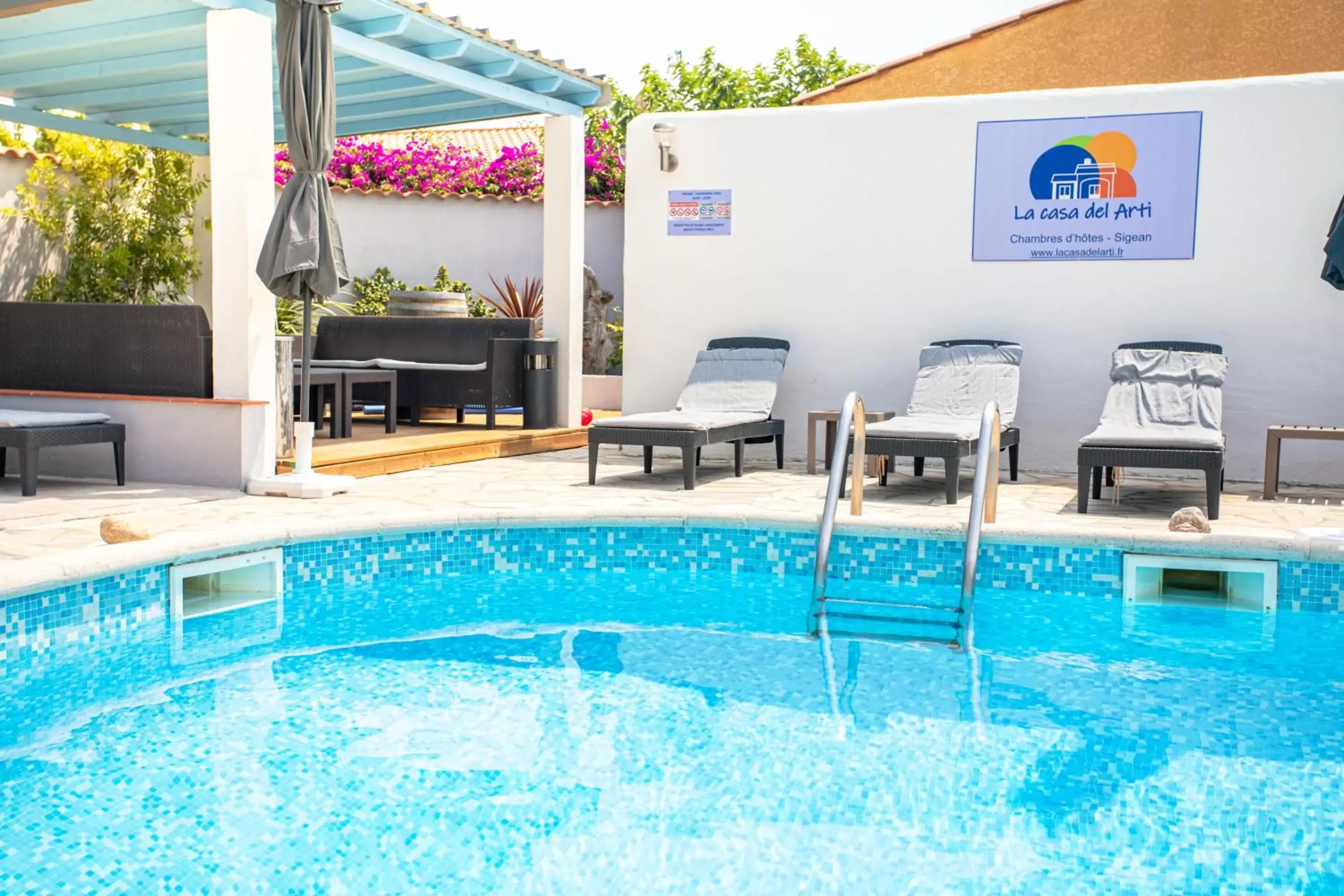 Patio, Swimming Pool in La Casa del Arti - Chambres d'hôtes