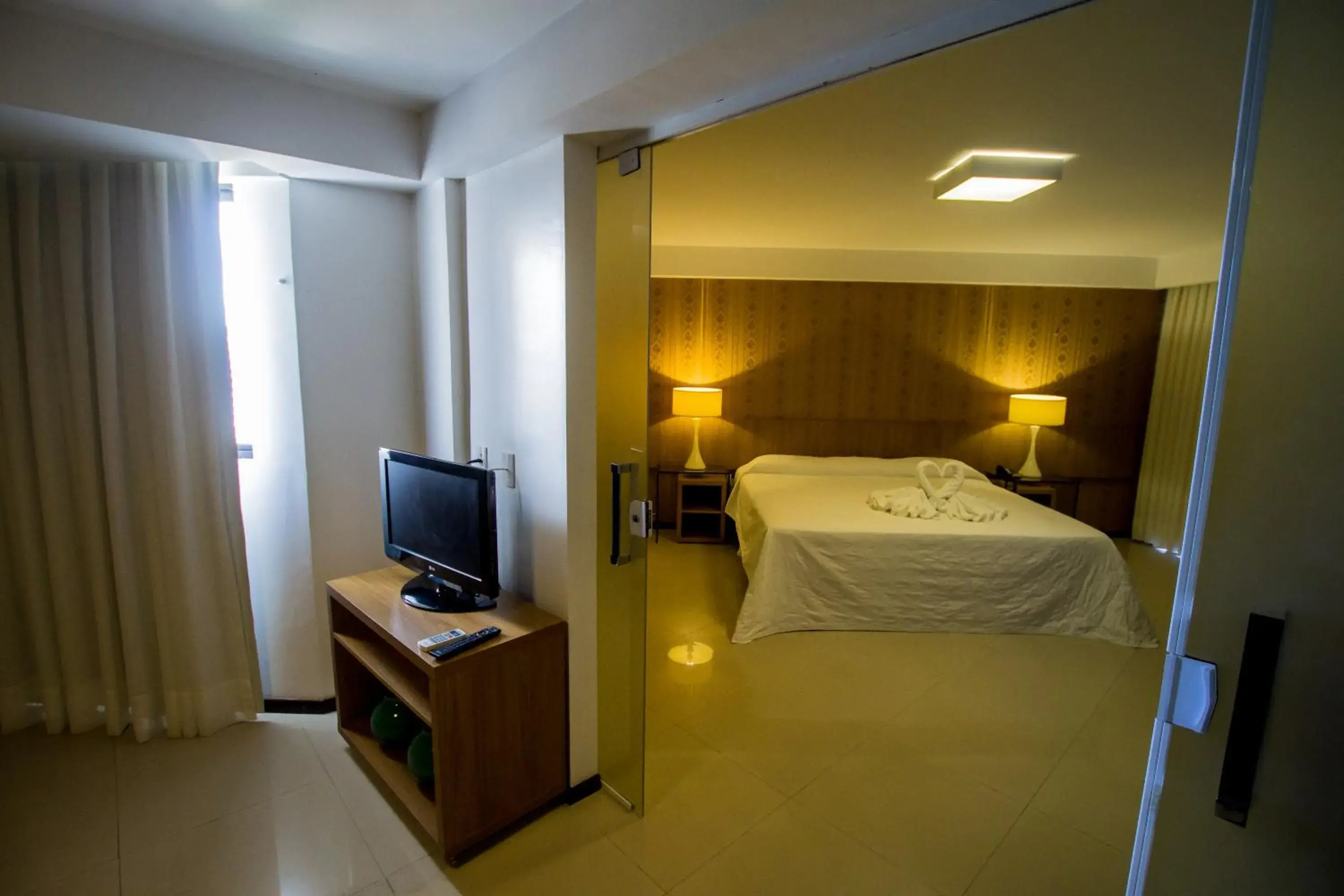 Bed in Garbos Trade Hotel
